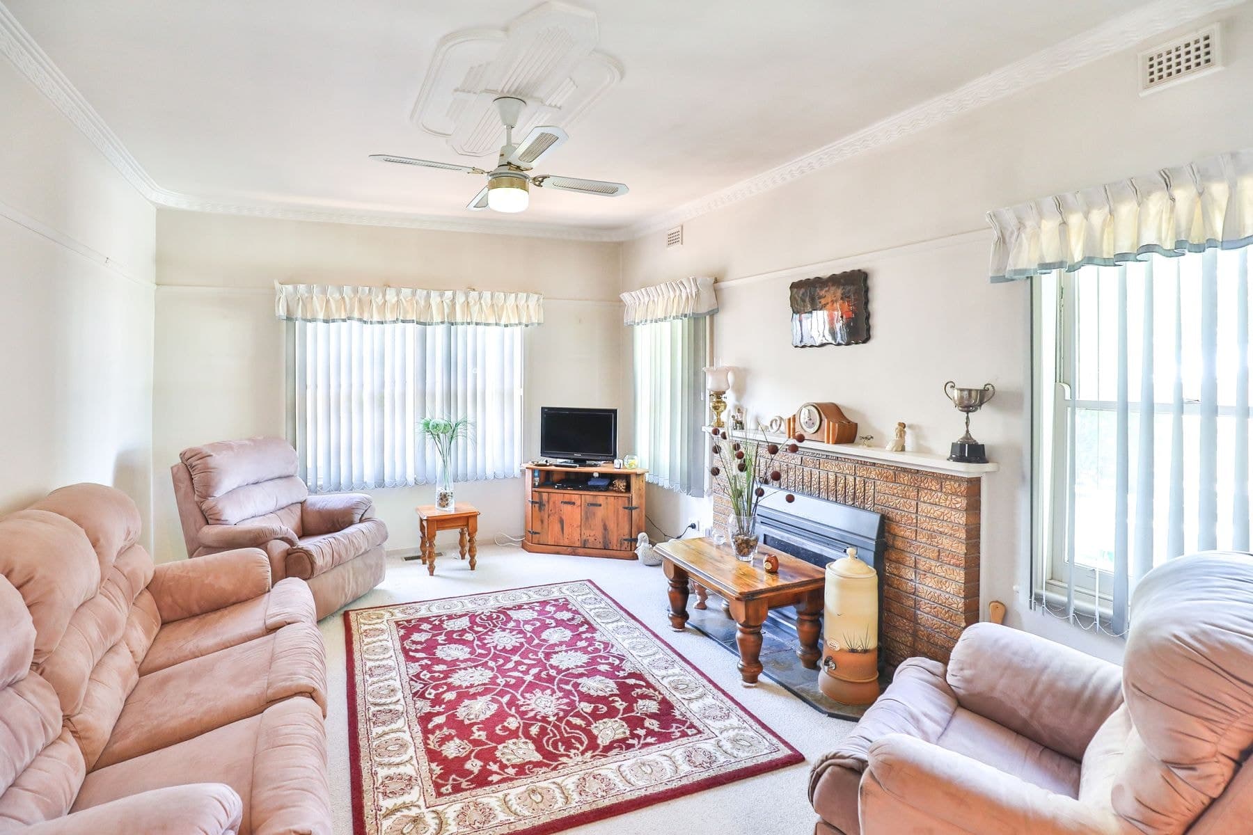 27 South Street, Red Cliffs VIC 3496, Red Cliffs - Thumbnail 2