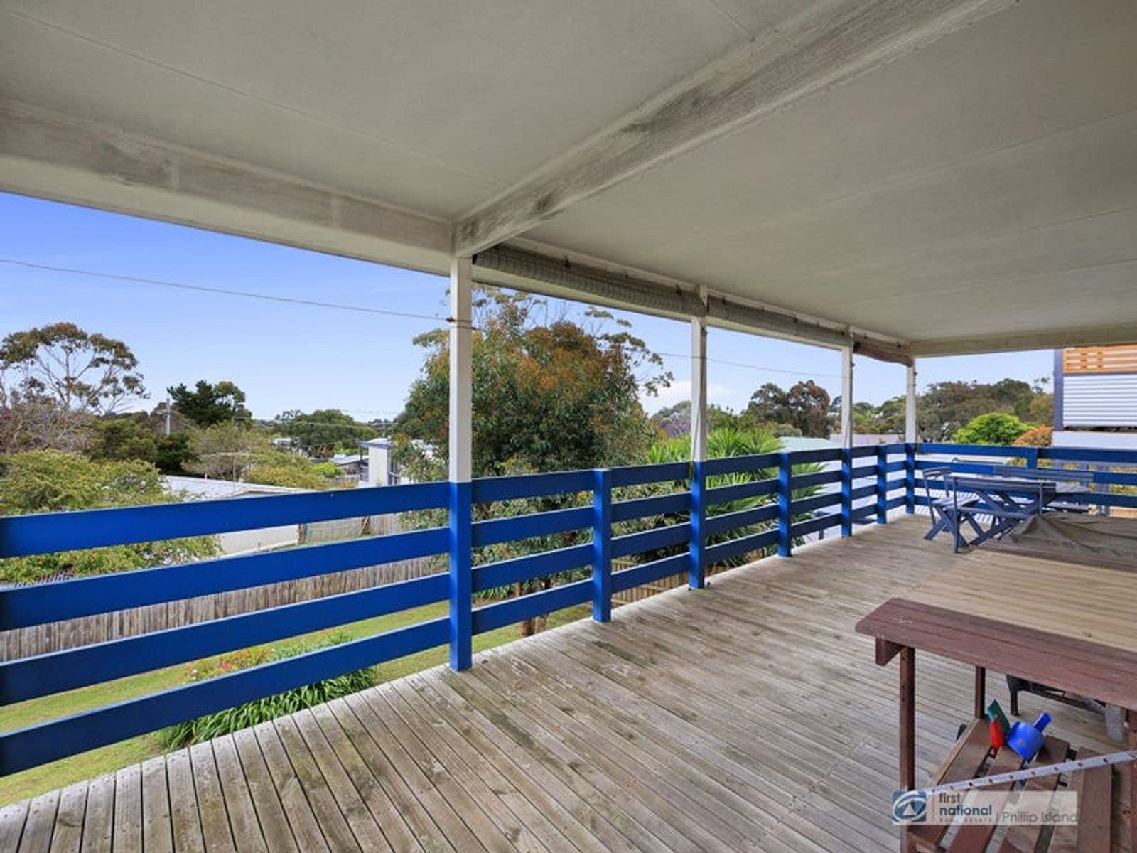 26 Bayview Drive, Cowes VIC 3922, Cowes - Thumbnail 3