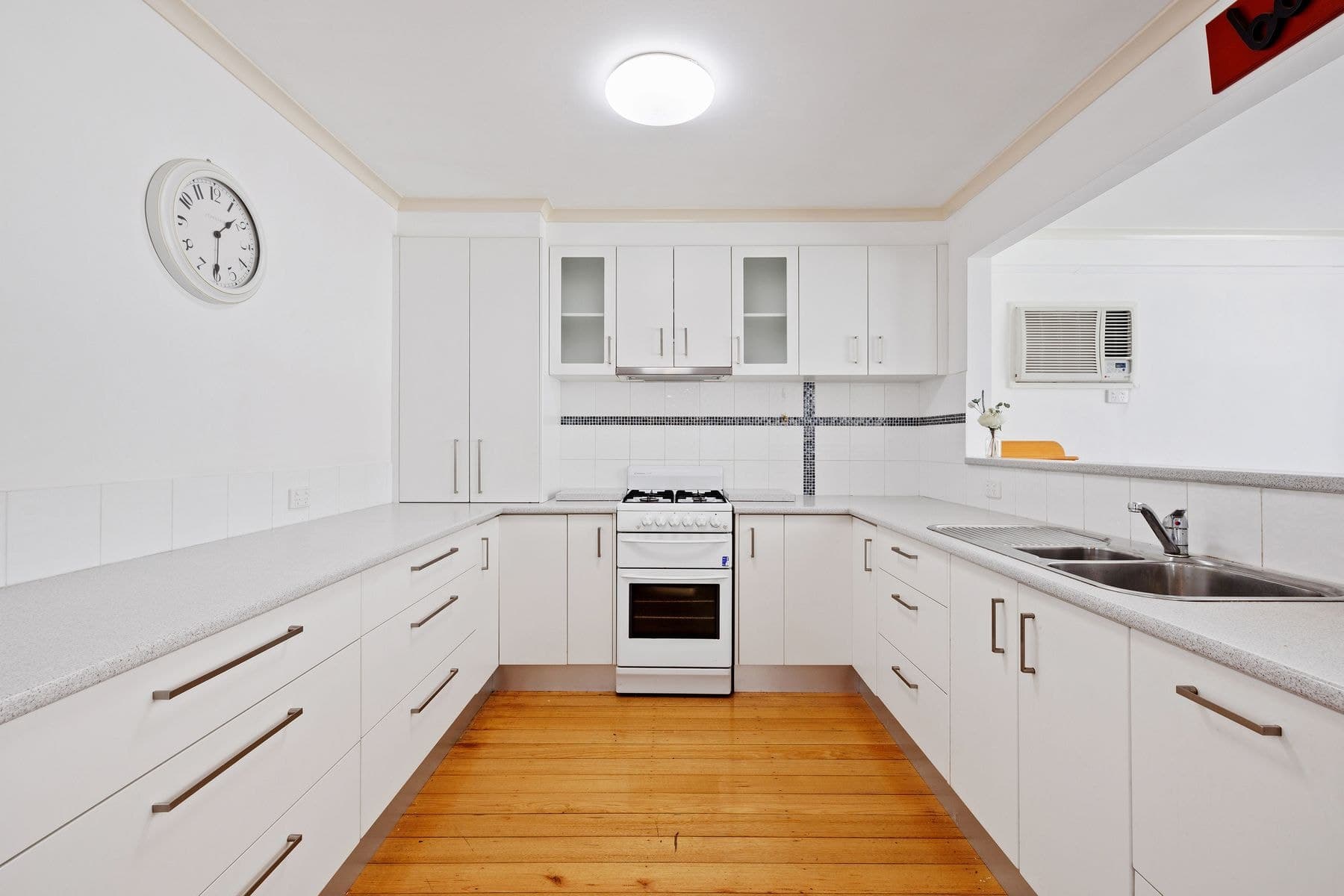 8 Ironbark Road, Bendigo VIC 3550, Bendigo - Thumbnail 2