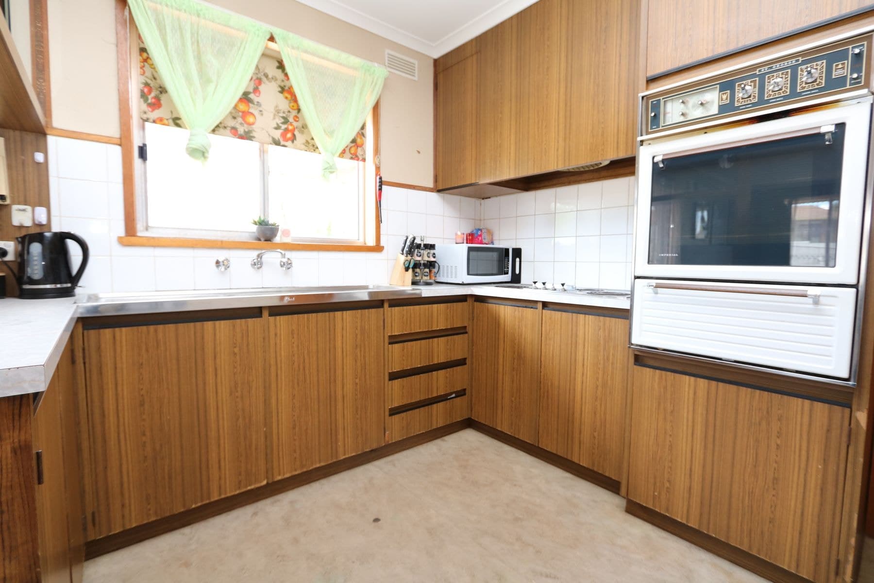 37 Pekin Road, Maryborough VIC 3465, Maryborough - Thumbnail 2