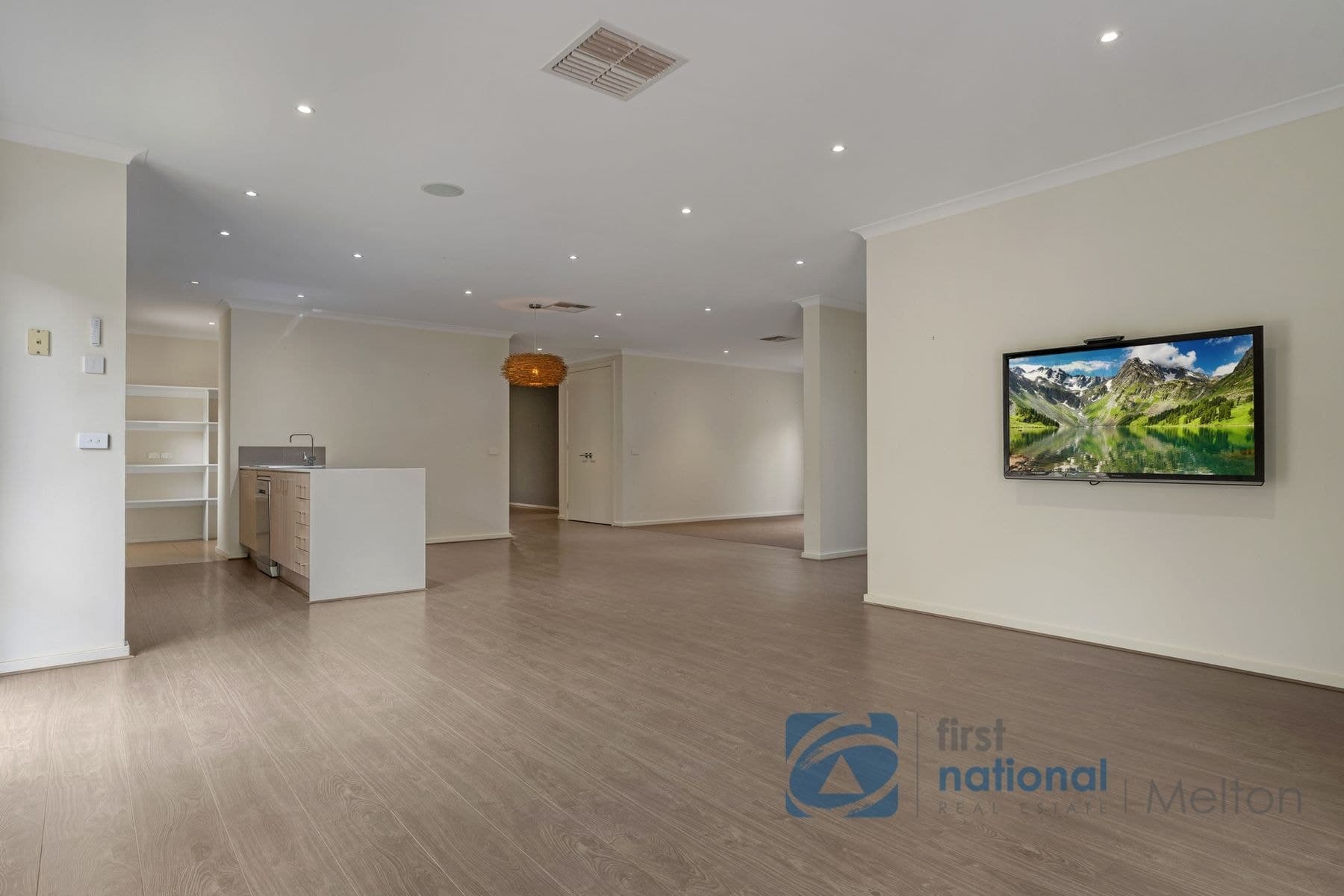 5 Castletown Boulevard, Weir Views VIC 3338, Weir Views - Thumbnail 3