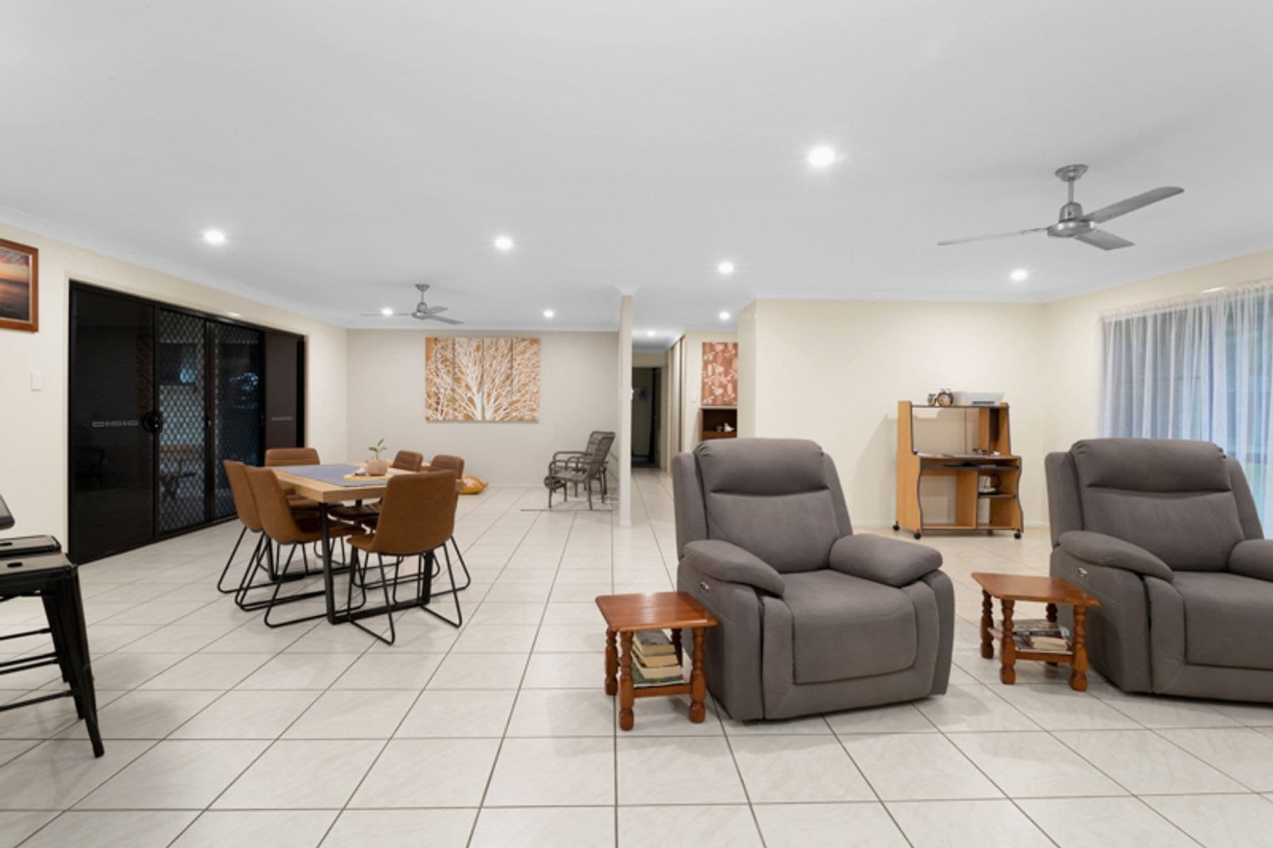 929 Grasstree Road, Sarina Beach QLD 4737, Sarina Beach - Thumbnail 2