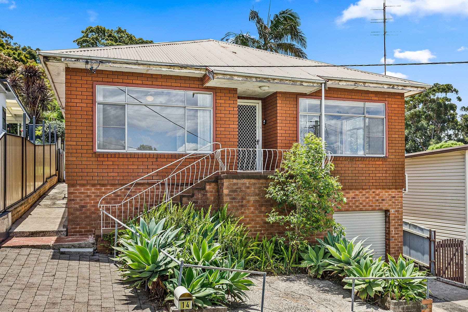 14 Ocean Street, Mount Saint Thomas NSW 2500, Mount Saint Thomas - Image 1