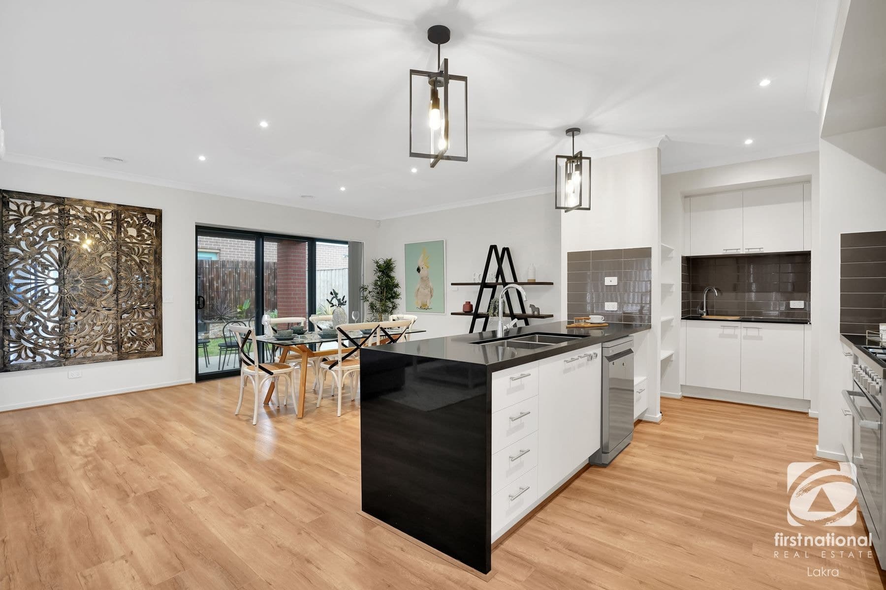 16 Surin Road, Tarneit VIC 3029, Tarneit - Thumbnail 5