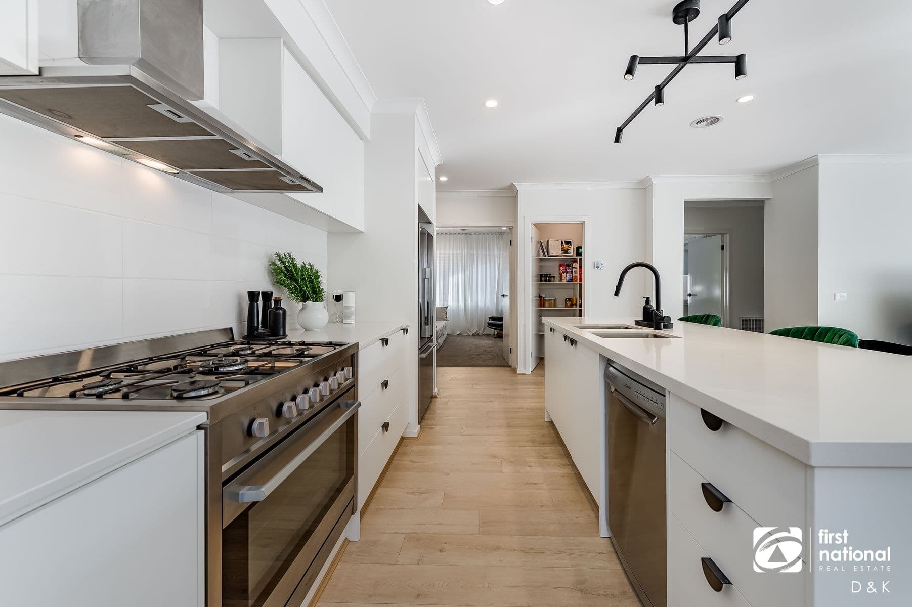11 Nabro Street, Truganina VIC 3029, Truganina - Thumbnail 4