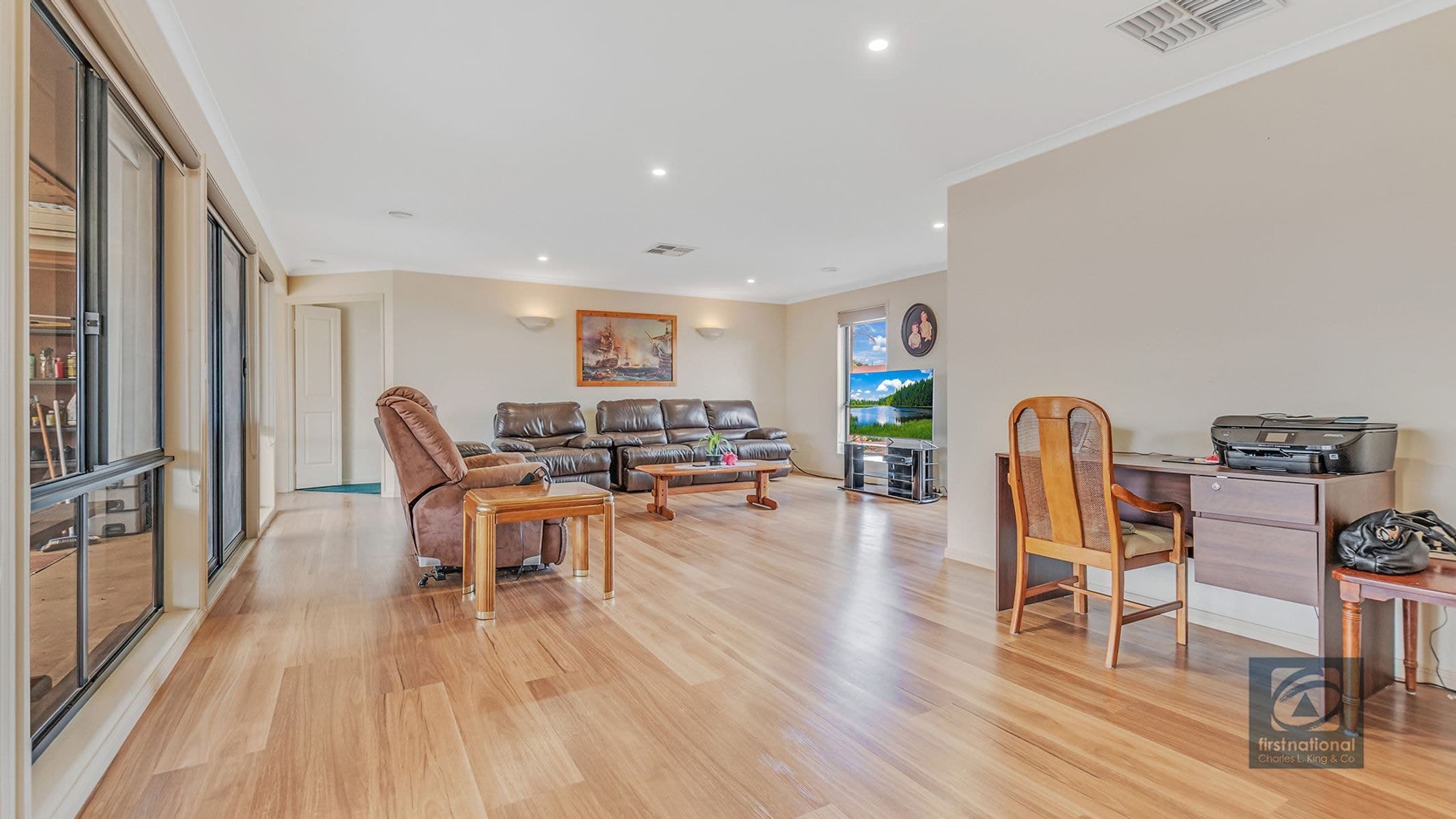 20 Genevieve Avenue, Echuca VIC 3564, Echuca - Thumbnail 2