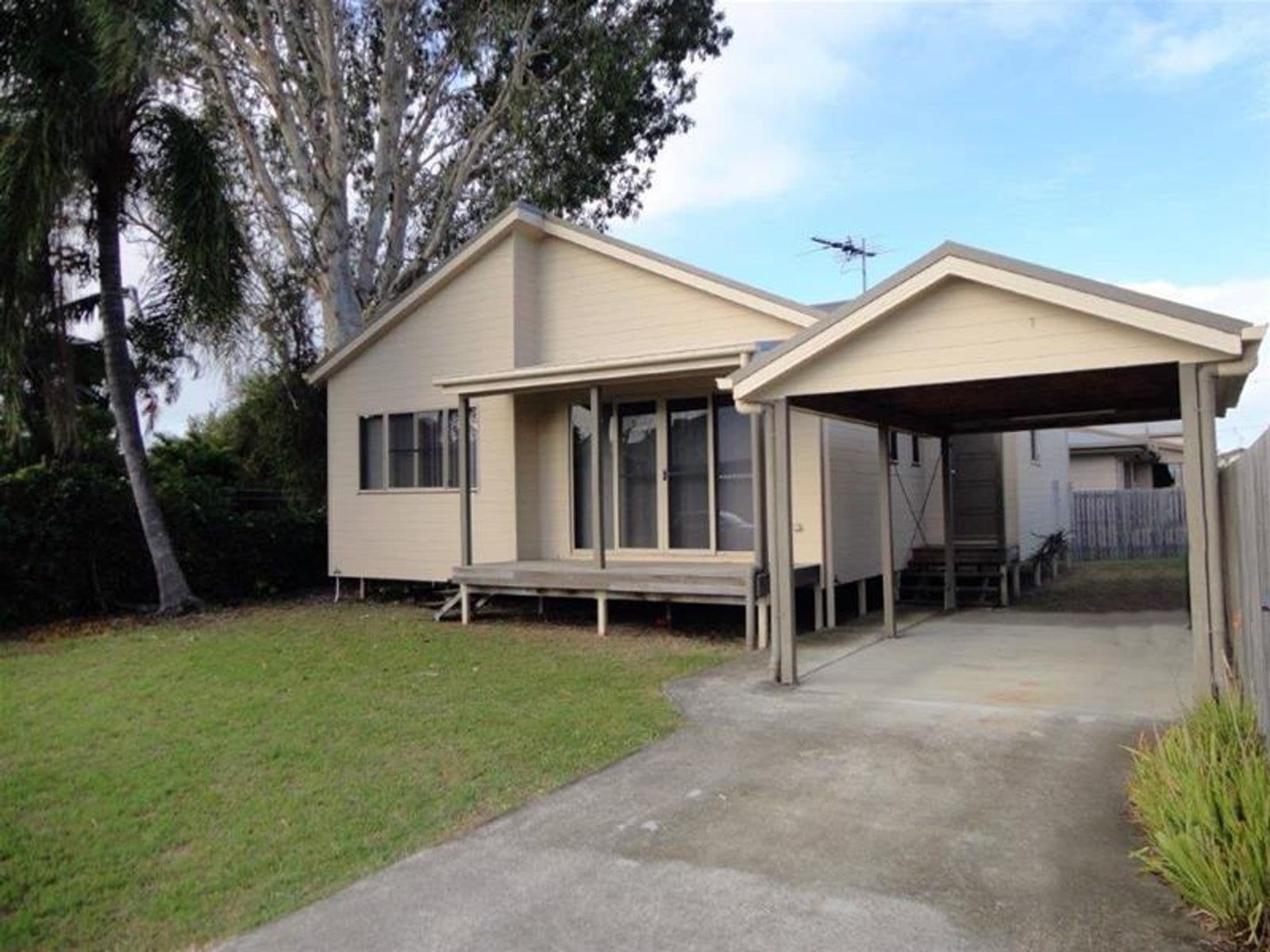 27 Vincent Street, South Mackay QLD 4740, South Mackay - Image 1