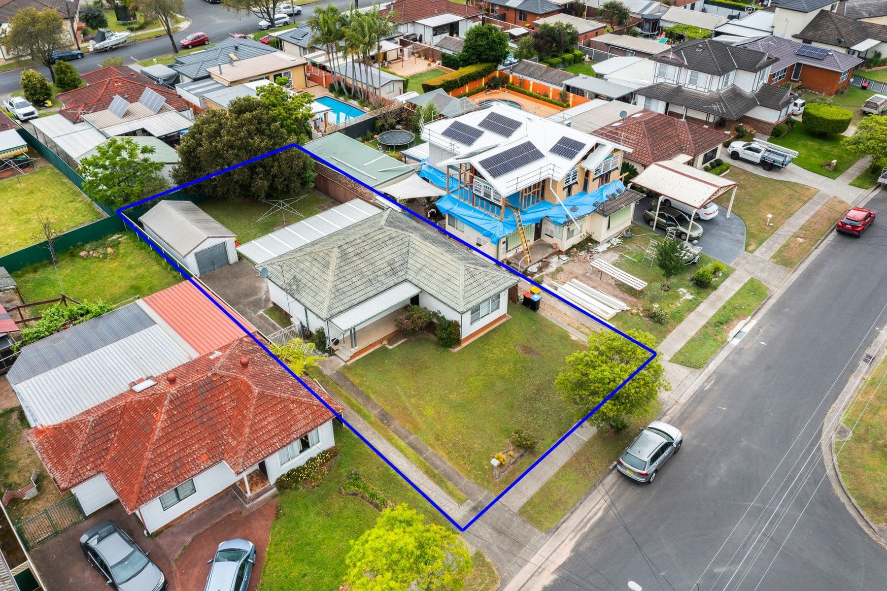 10 Armentieres Avenue, Milperra NSW 2214, Milperra - Thumbnail 2