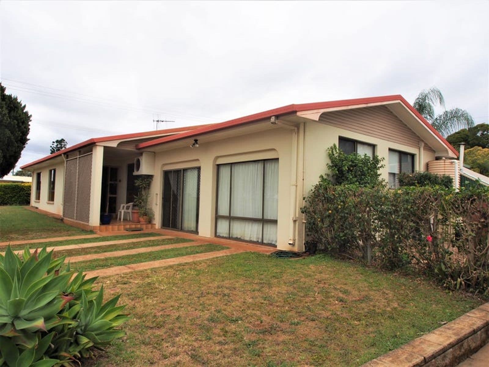 3 THOMPSON ROAD, Childers QLD 4660, Childers - Thumbnail 3