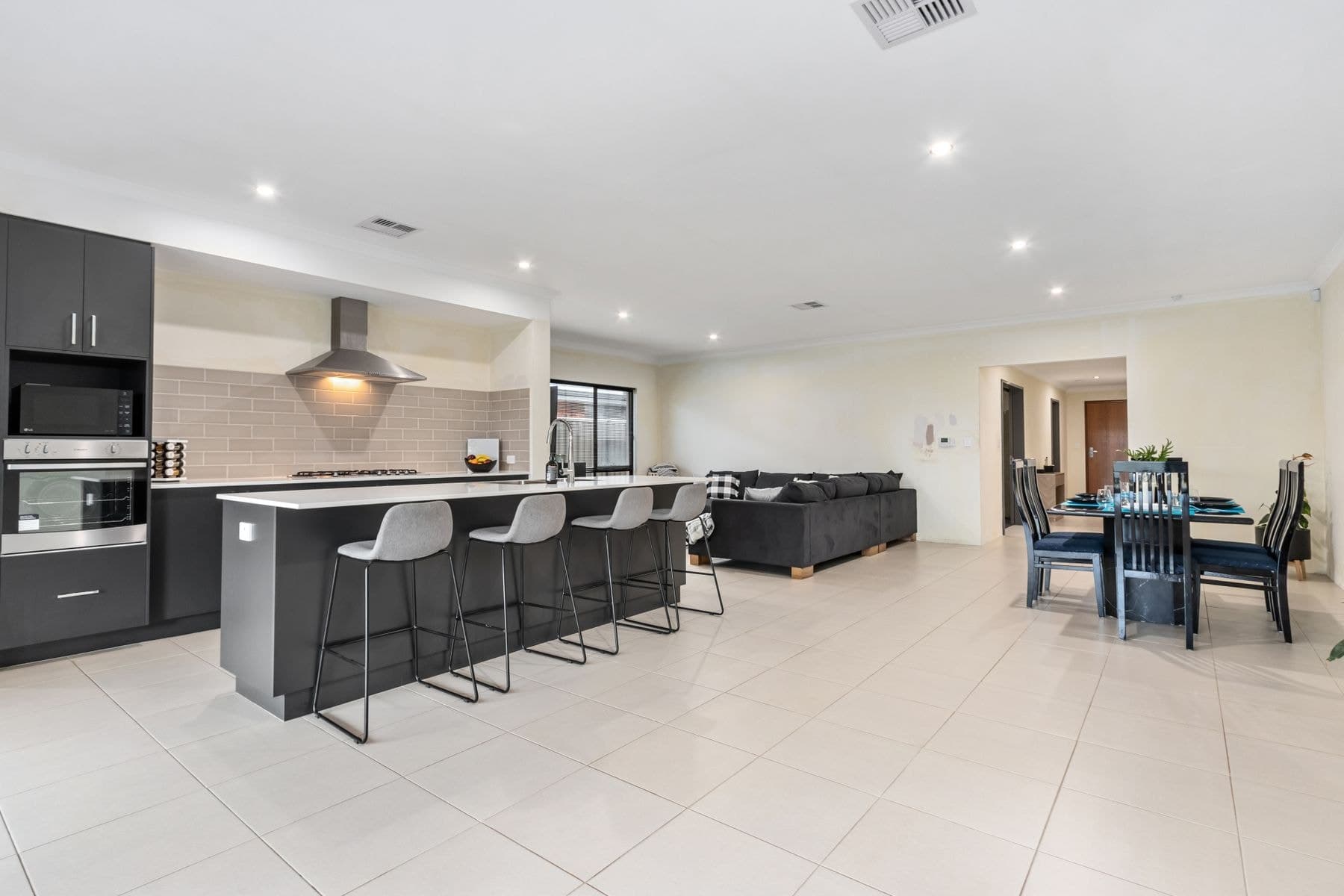 7 Daisy Street, Piara Waters WA 6112, Piara Waters - Thumbnail 7