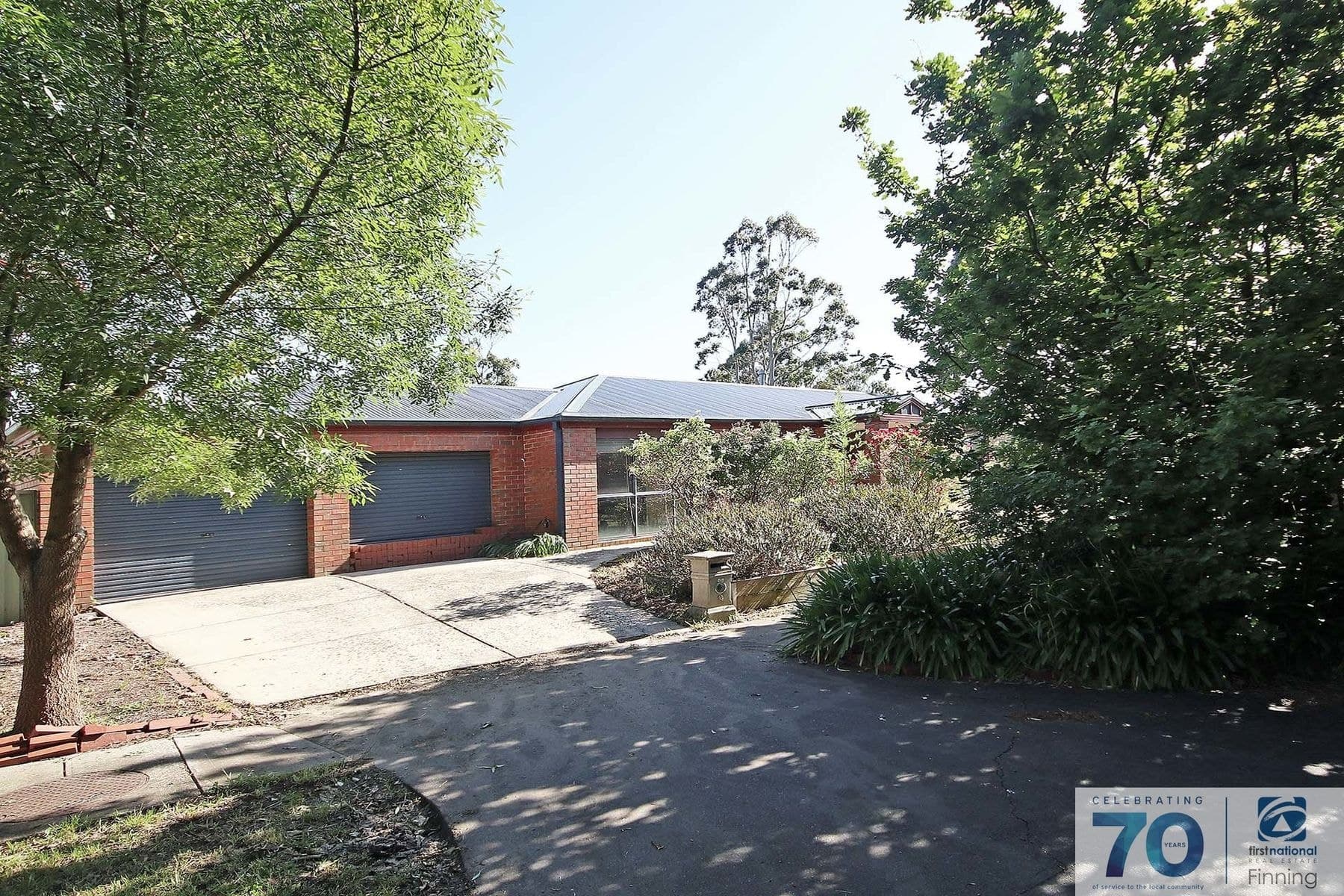14 Woodhenge Close, Cranbourne East VIC 3977, Cranbourne East - Thumbnail 3