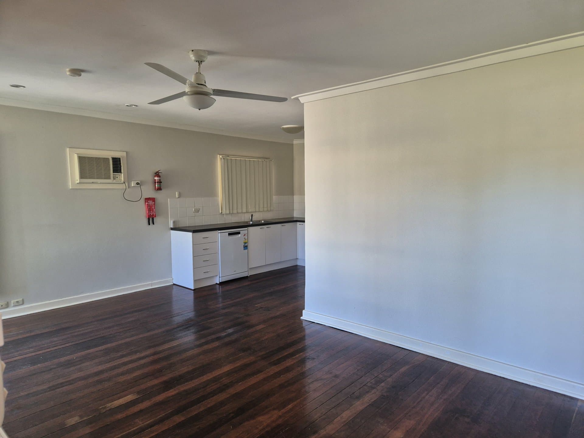 9 Ilma Street, Gosnells, Gosnells - Thumbnail 3