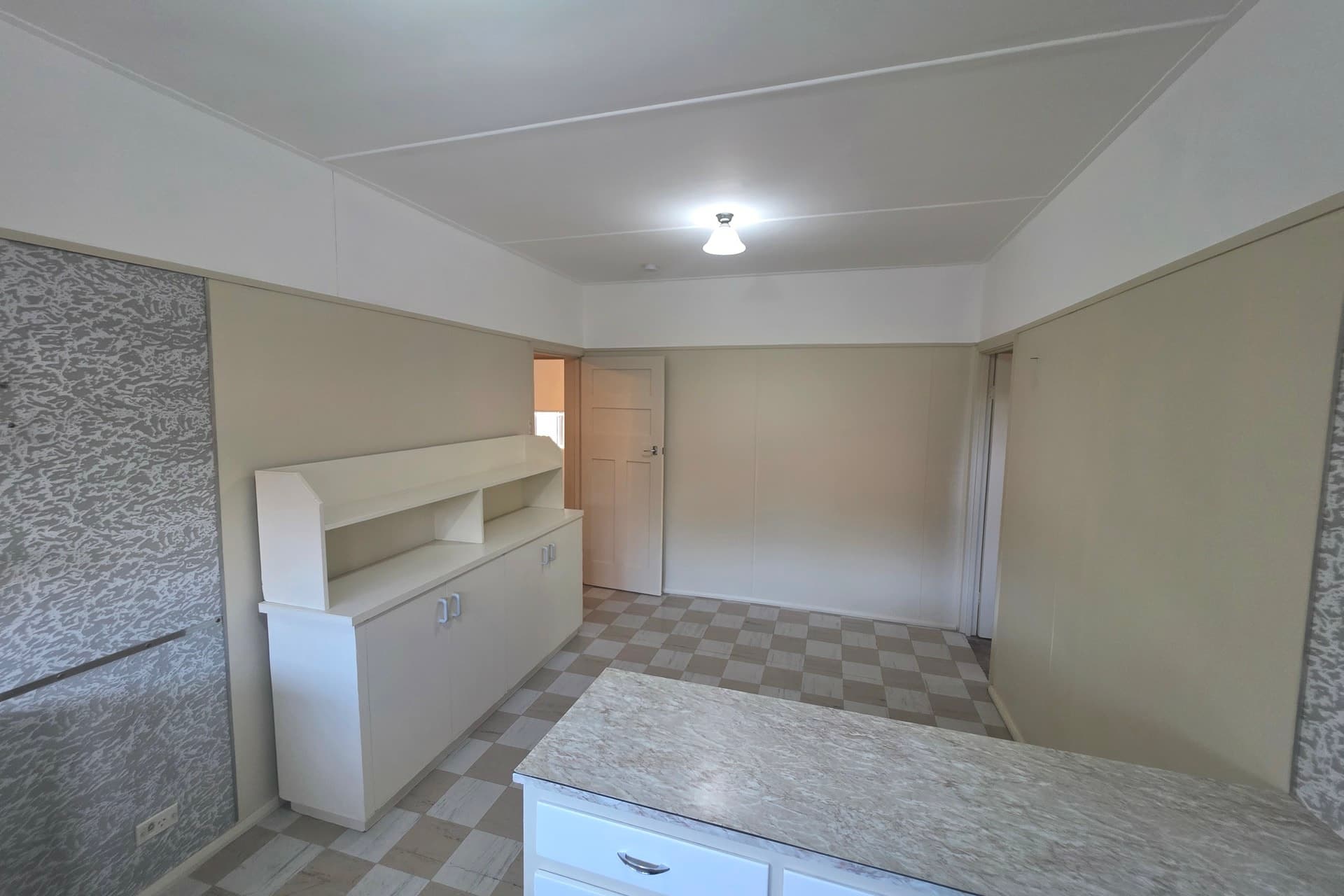 24 Railway Terrace, Granville, Granville - Thumbnail 5