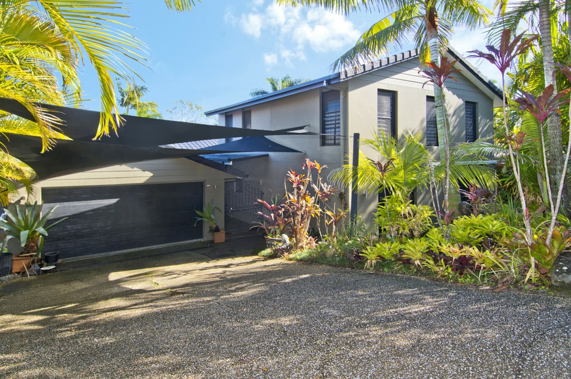 25 Edgeworth Place, Helensvale, Helensvale - Thumbnail 3