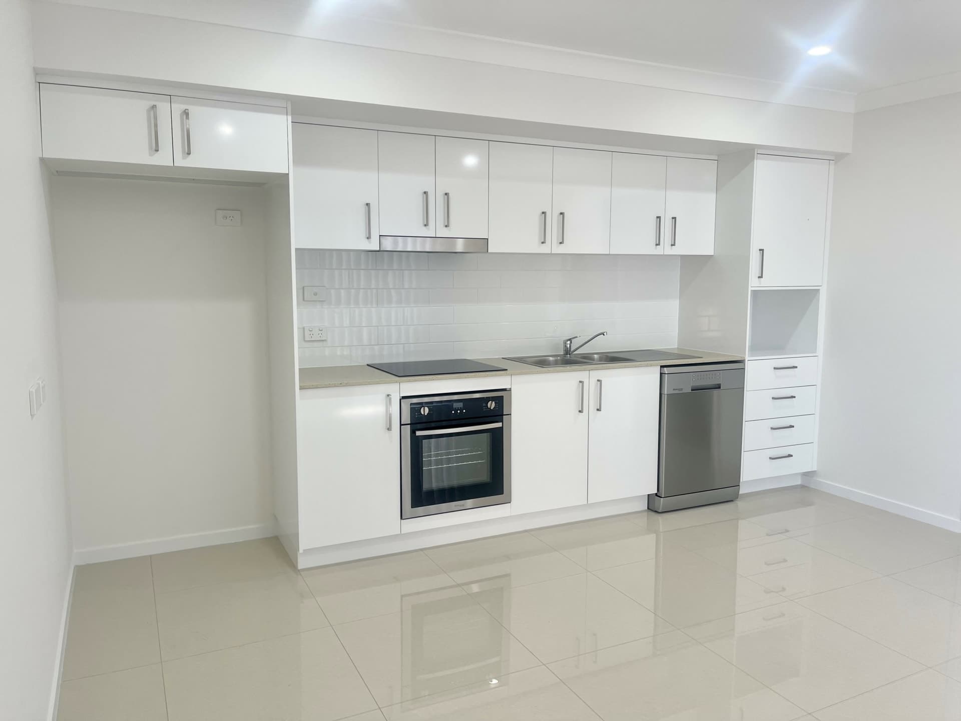 10A Kauri Way, Hidden Valley, Hidden Valley - Thumbnail 2