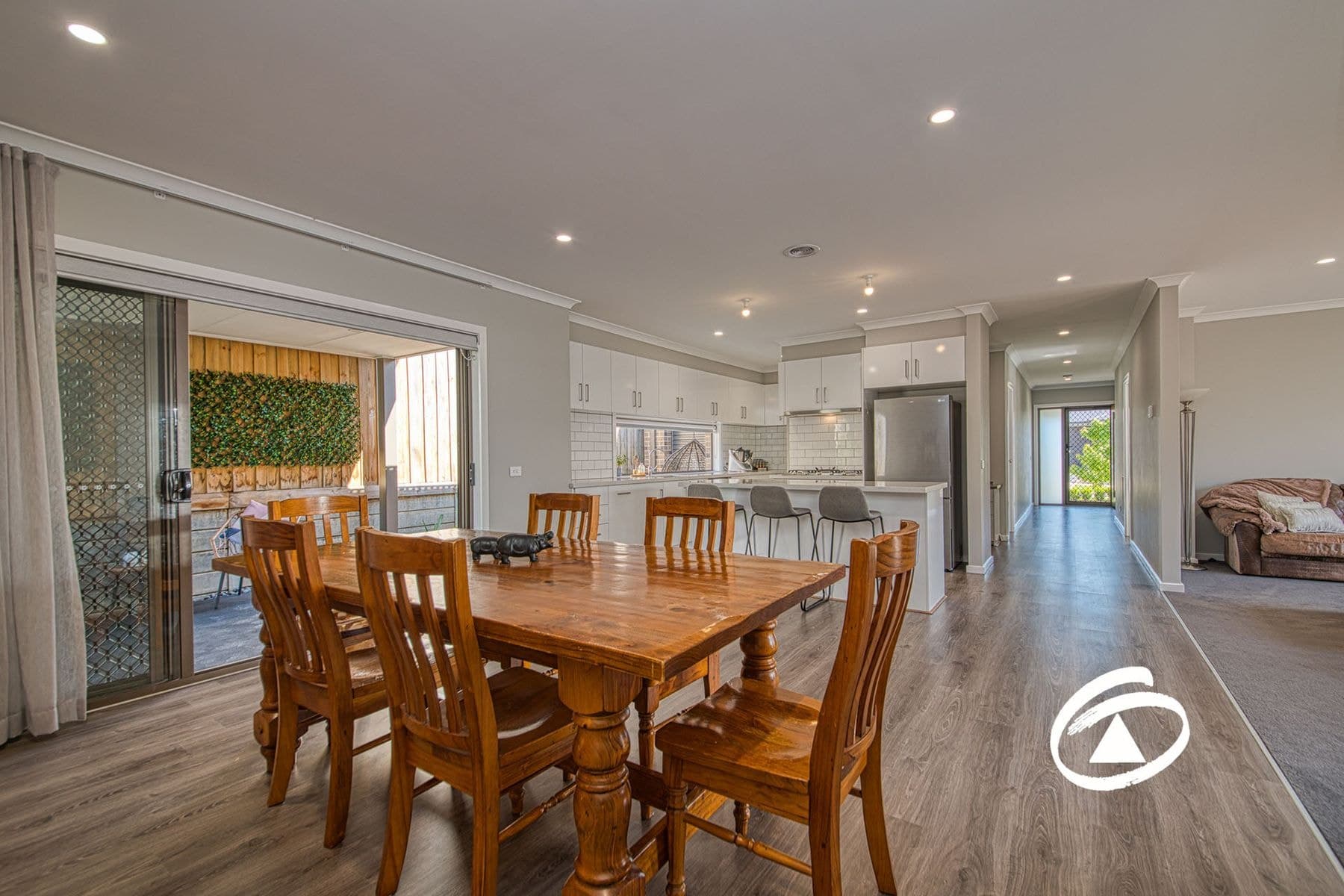 27 Ambleside Way, Officer VIC 3809, Officer - Thumbnail 4