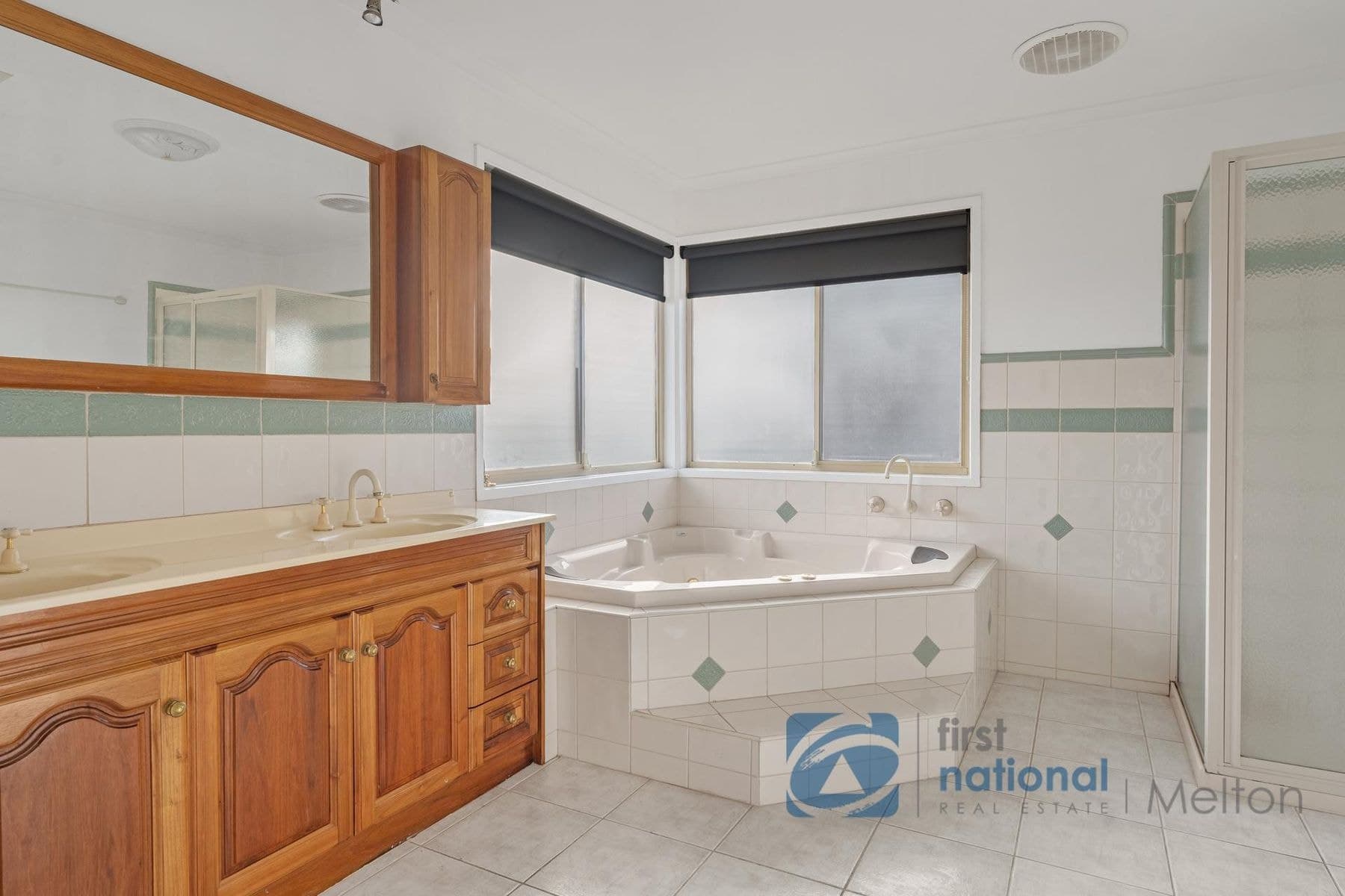 7 Bligh Street, Melton South VIC 3338, Melton South - Thumbnail 3