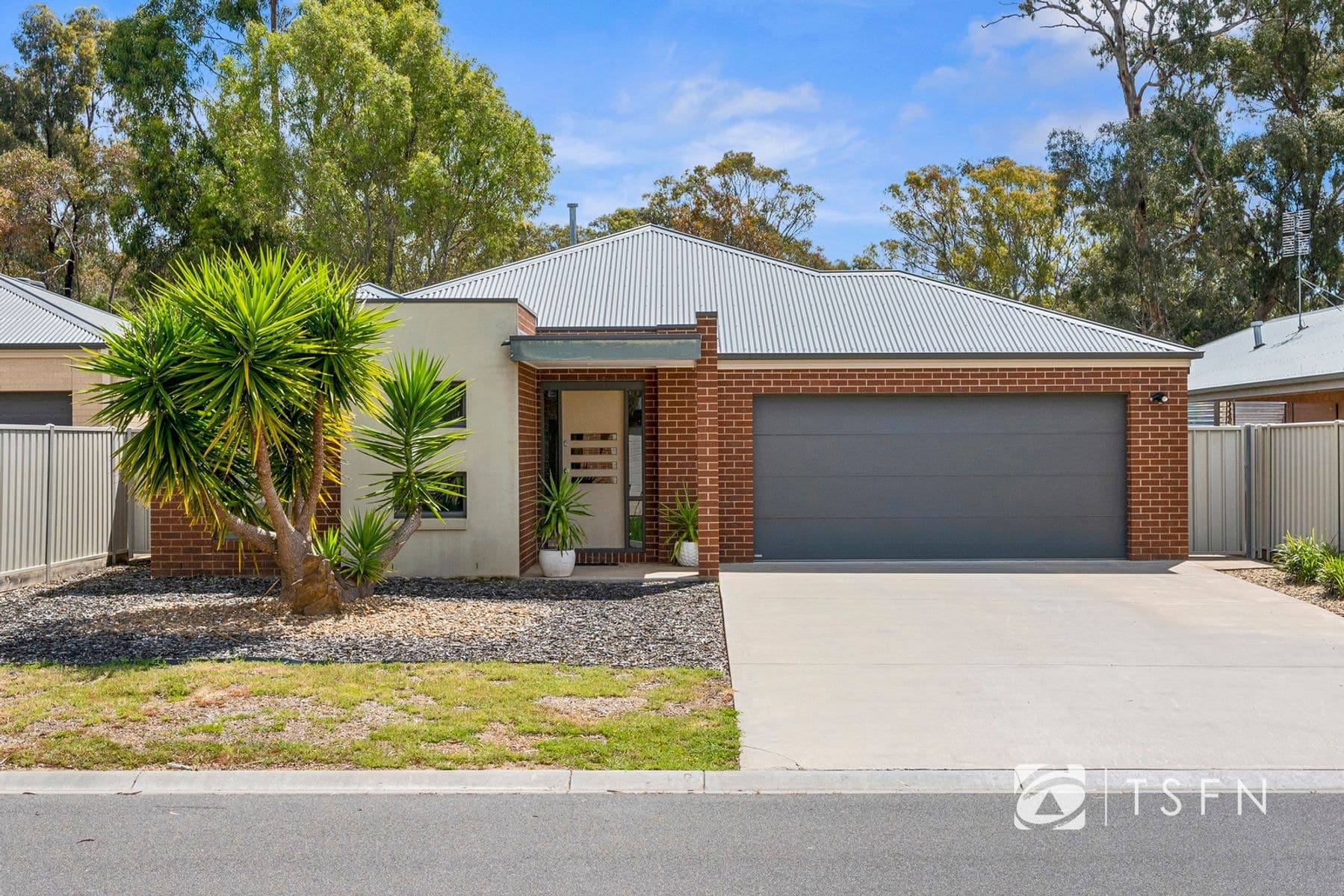 35 Barnett Drive, Kangaroo Flat VIC 3555, Kangaroo Flat - Image 1