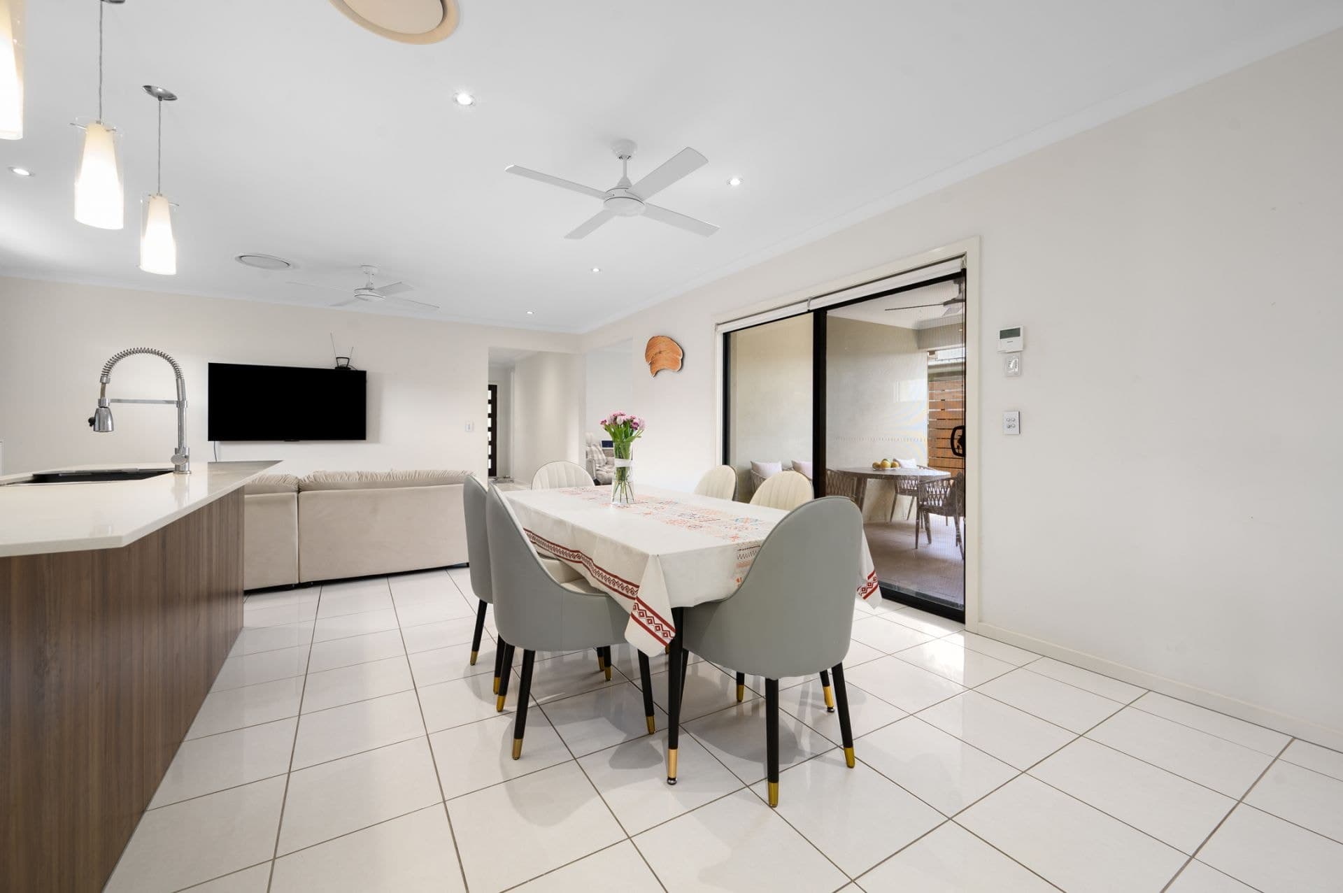 32 Azure Way, Hope Island QLD 4212, Hope Island - Thumbnail 6