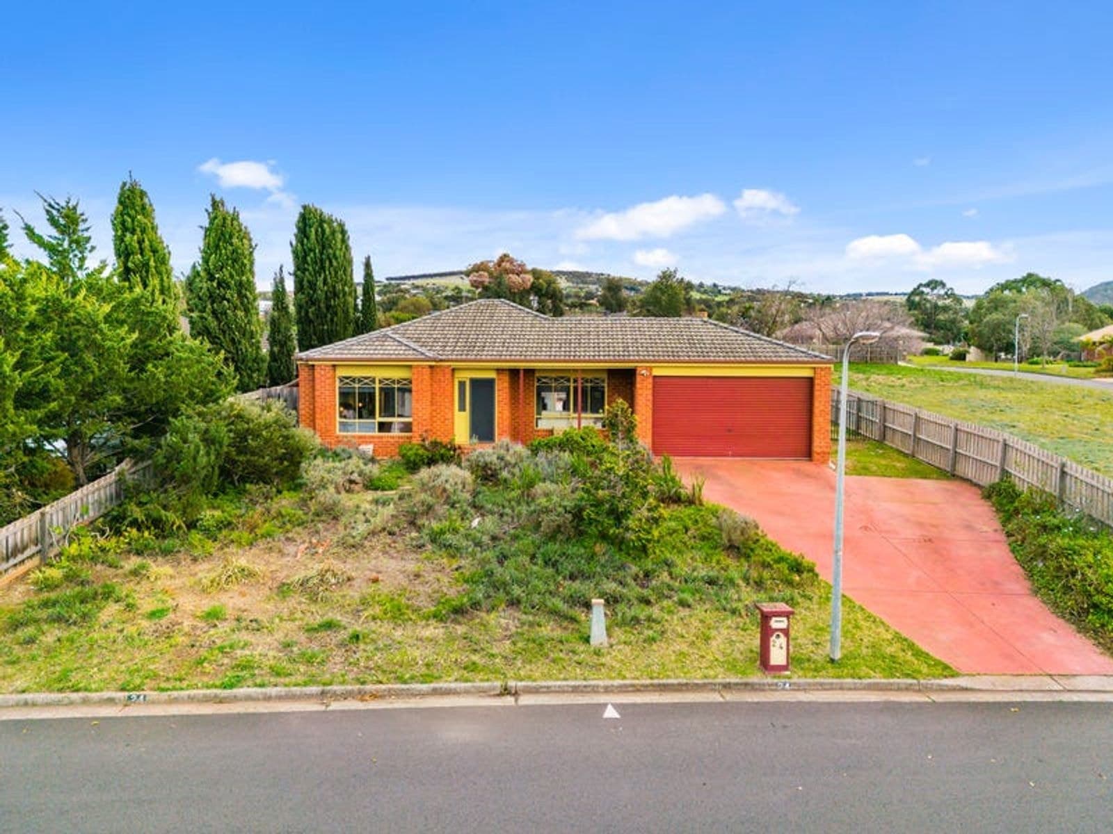 24 Cairns Drive, Darley VIC 3340, Darley - Thumbnail 2