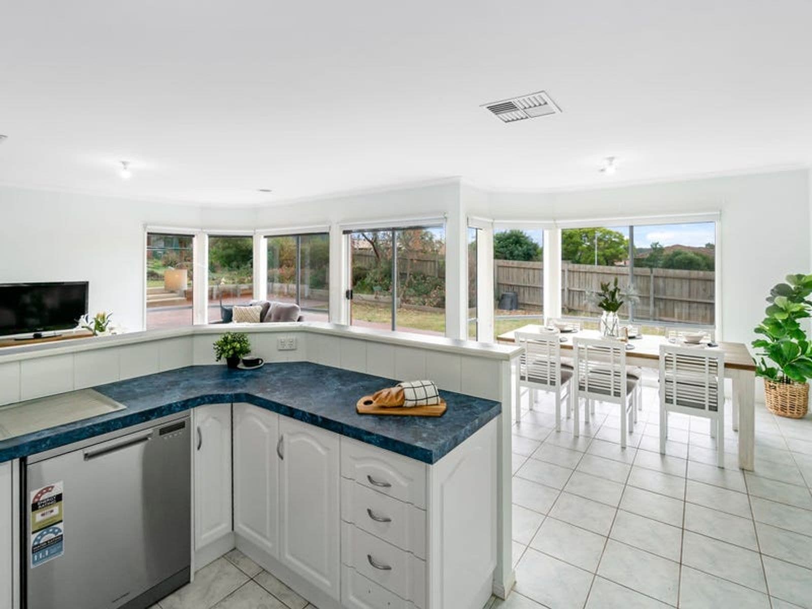 24 Cairns Drive, Darley VIC 3340, Darley - Thumbnail 5