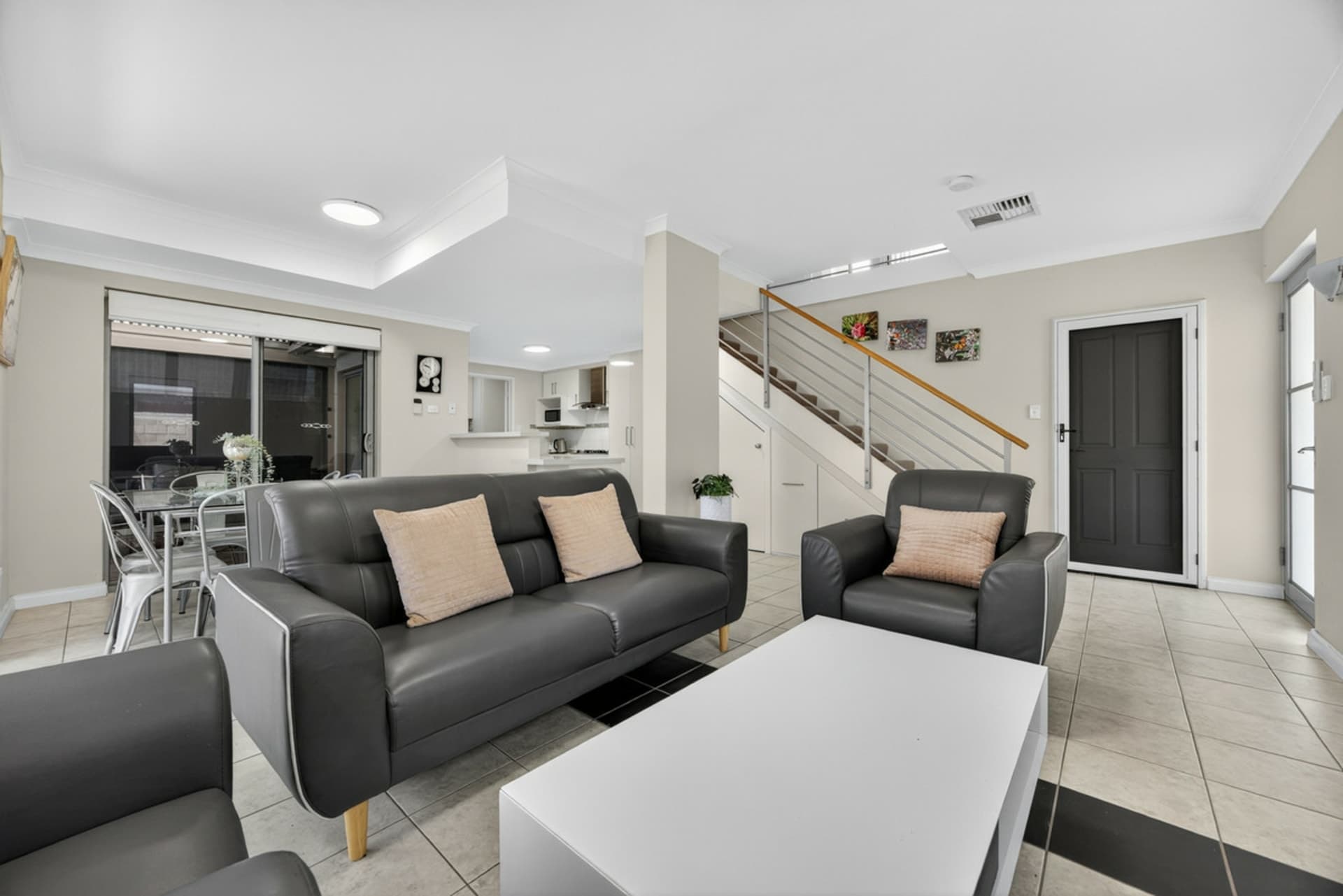 2/4 Stewart Street, Mandurah, Mandurah - Thumbnail 5