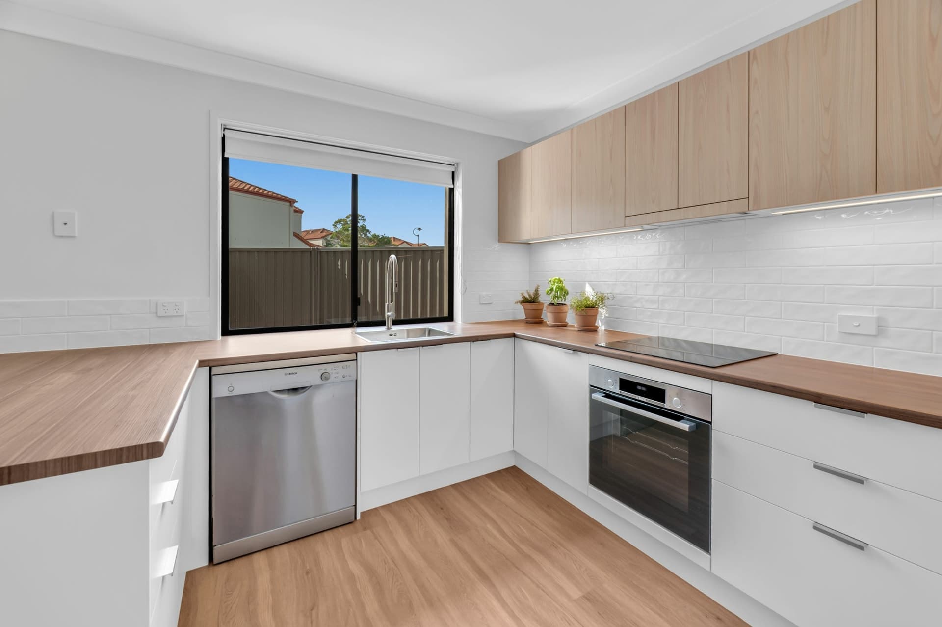 42/127 Gooding Drive, Merrimac, Merrimac - Thumbnail 6