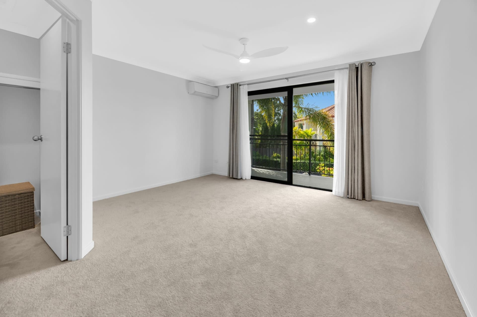 42/127 Gooding Drive, Merrimac, Merrimac - Thumbnail 7
