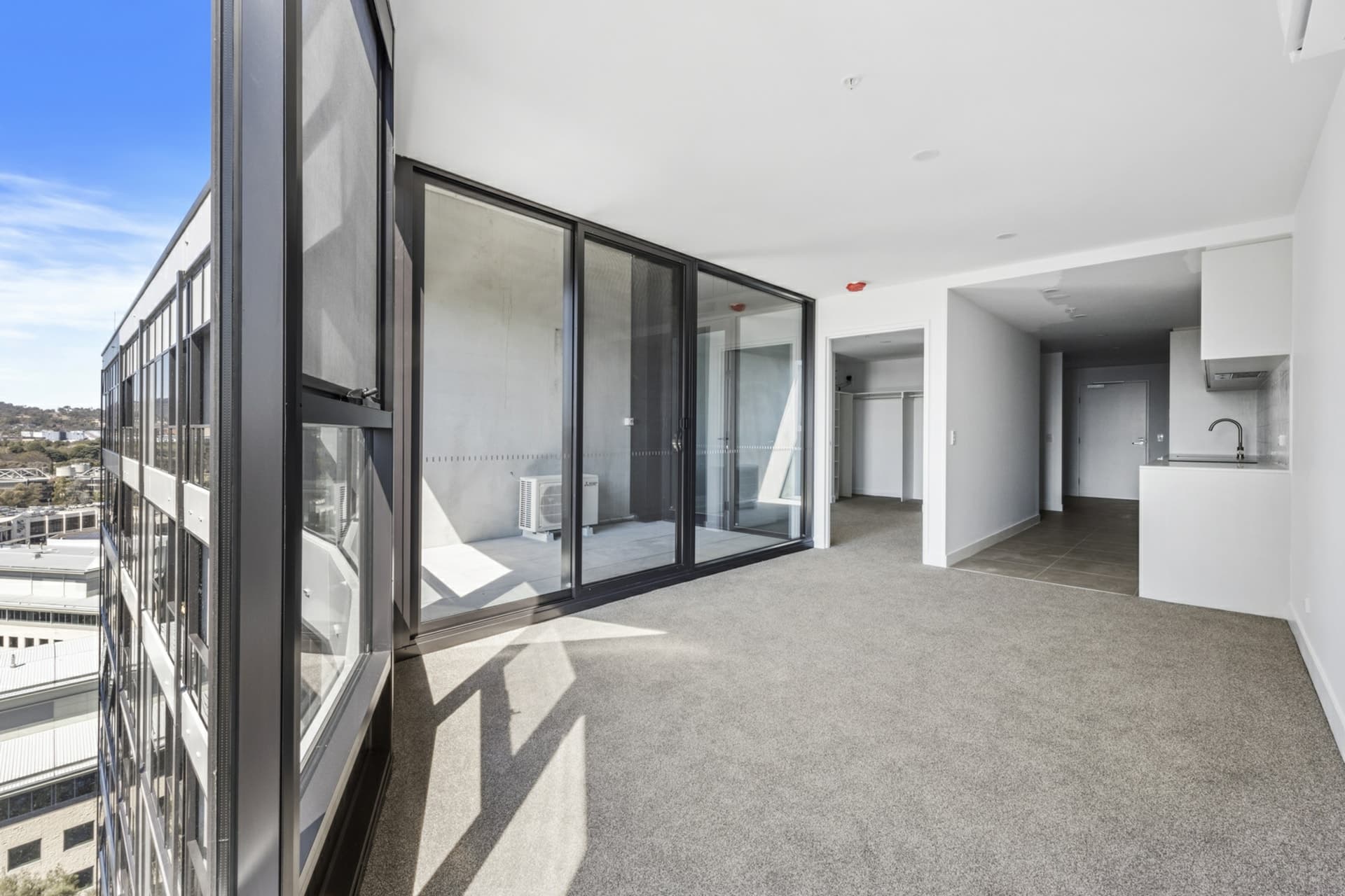 1502/6 Furzer Street, Phillip, Phillip - Thumbnail 3