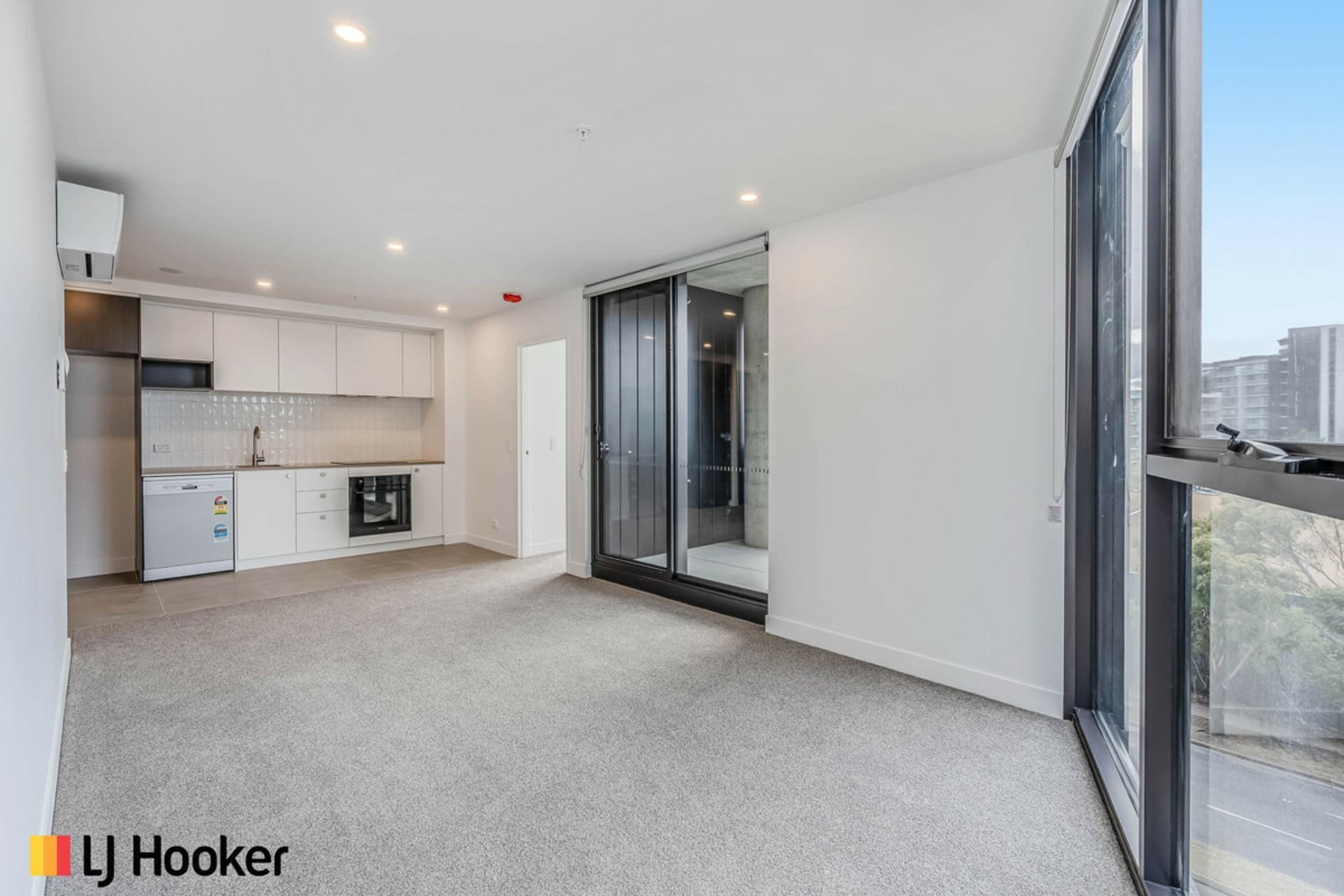 410/11 Launceston Street, Phillip, Phillip - Thumbnail 4
