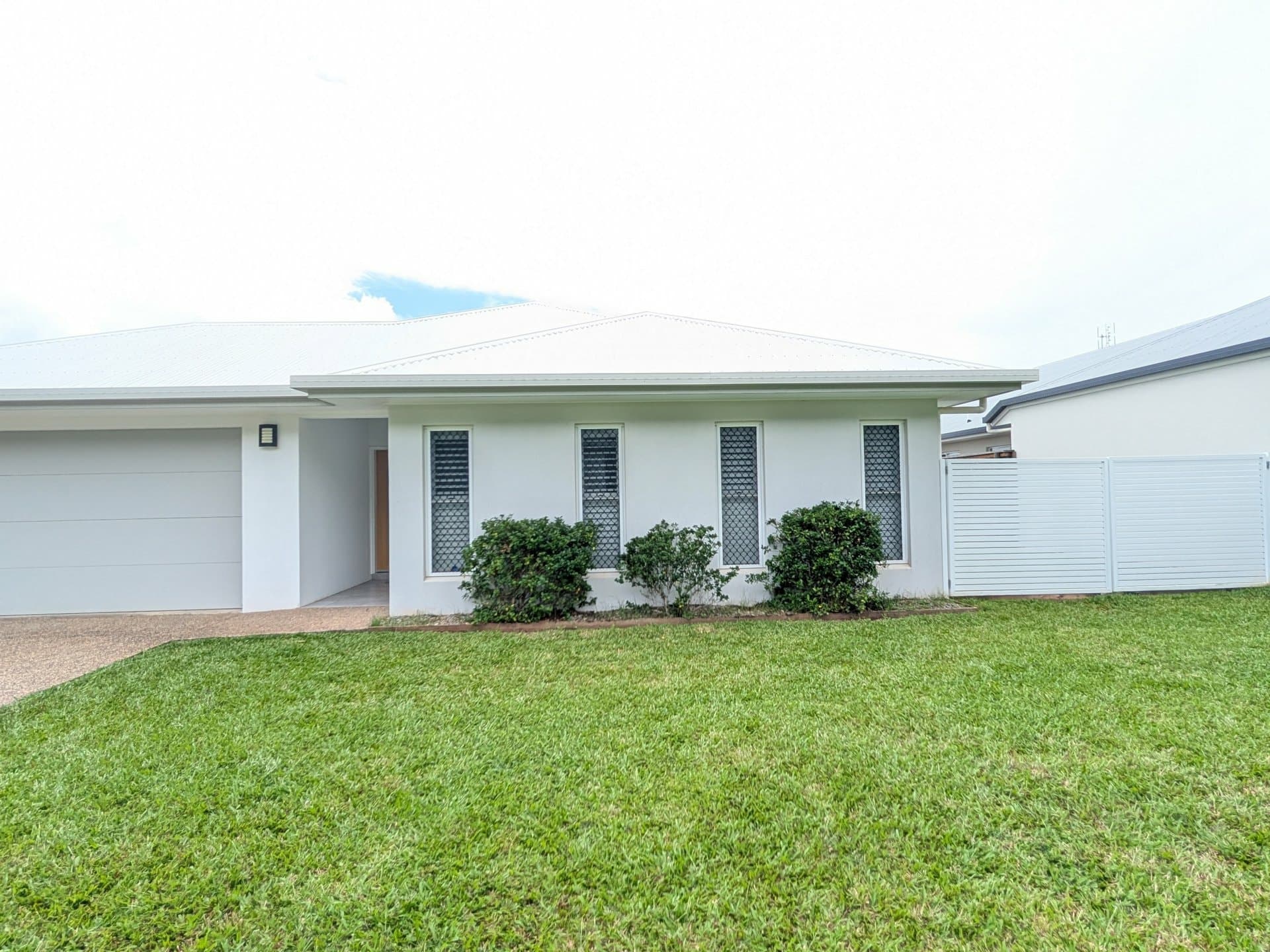 36 Laguna Avenue, Redlynch, Redlynch - Image 1
