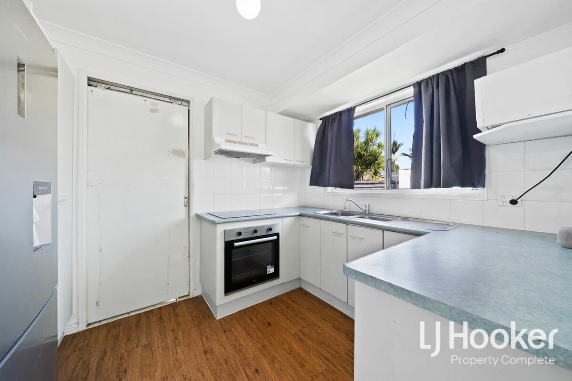 7 Gleditsia Close, Regents Park, Regents Park - Thumbnail 2