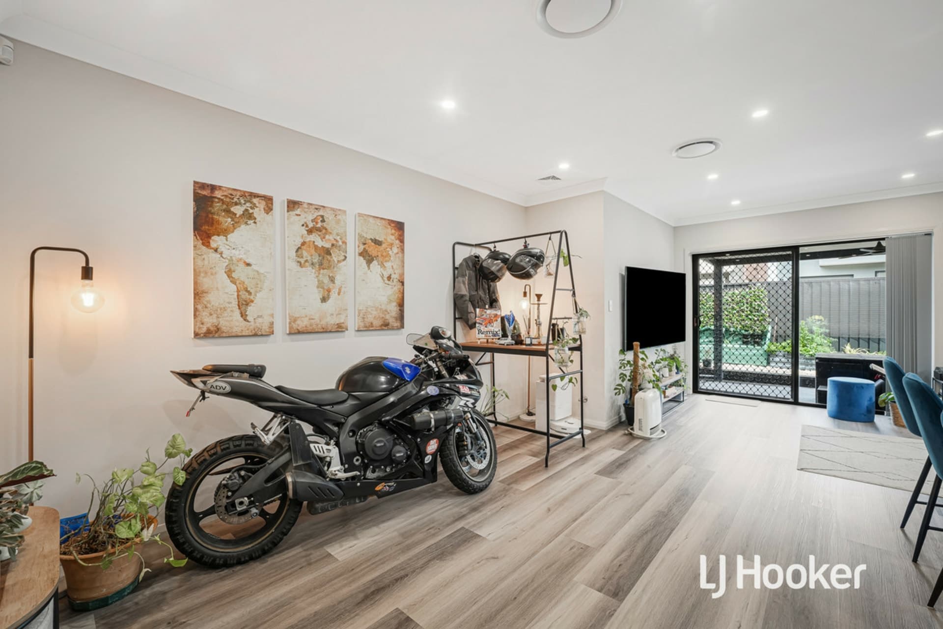 14 Cruikshank Crescent, Riverstone, Riverstone - Thumbnail 4