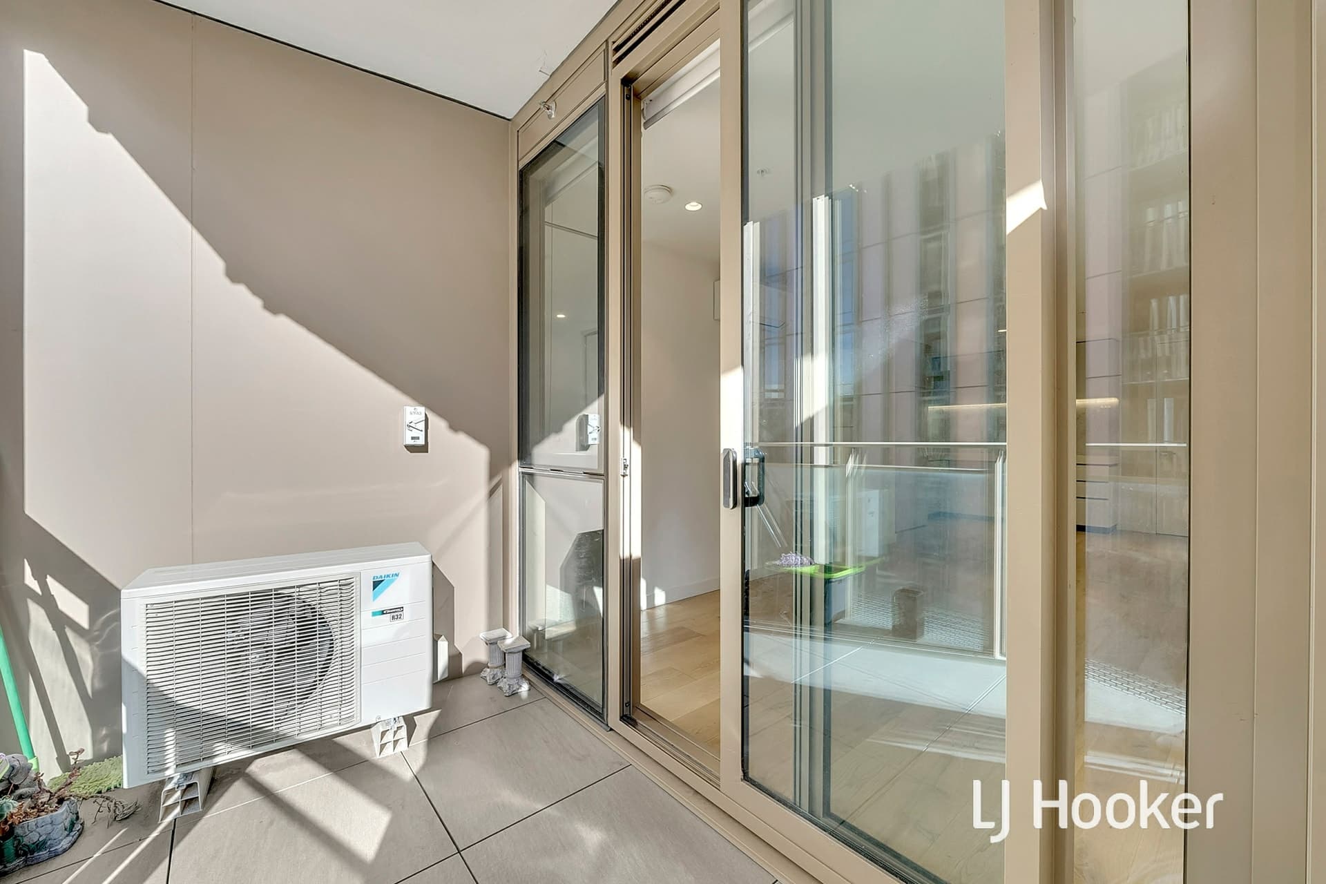 1006A/60 Dorcas Street, Southbank, Southbank - Image 1