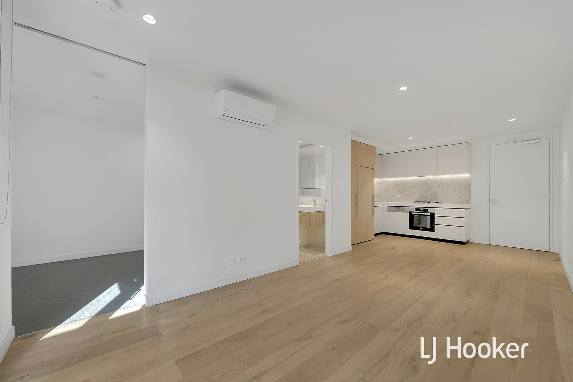 1006A/60 Dorcas Street, Southbank, Southbank - Thumbnail 2