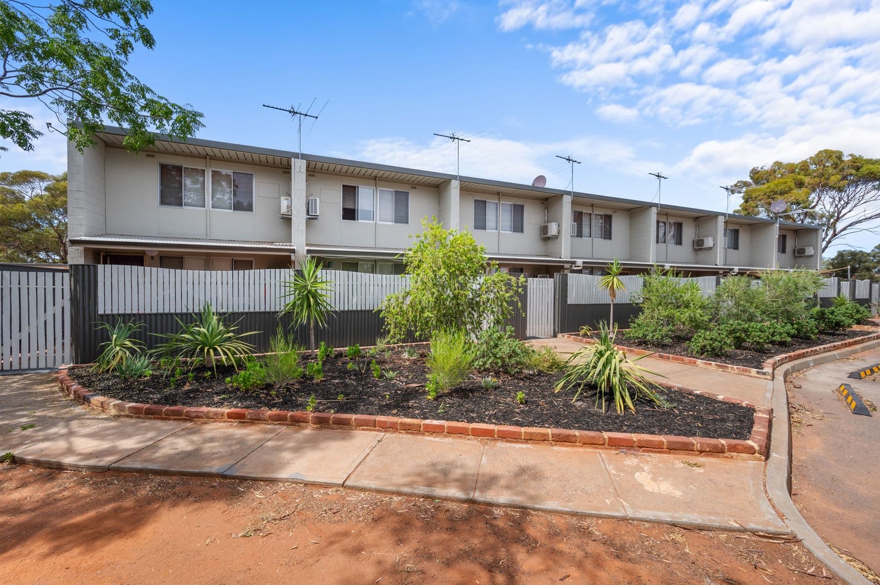 9/8 Myoporum Street, Kambalda West WA 6442, Kambalda West - Image 1