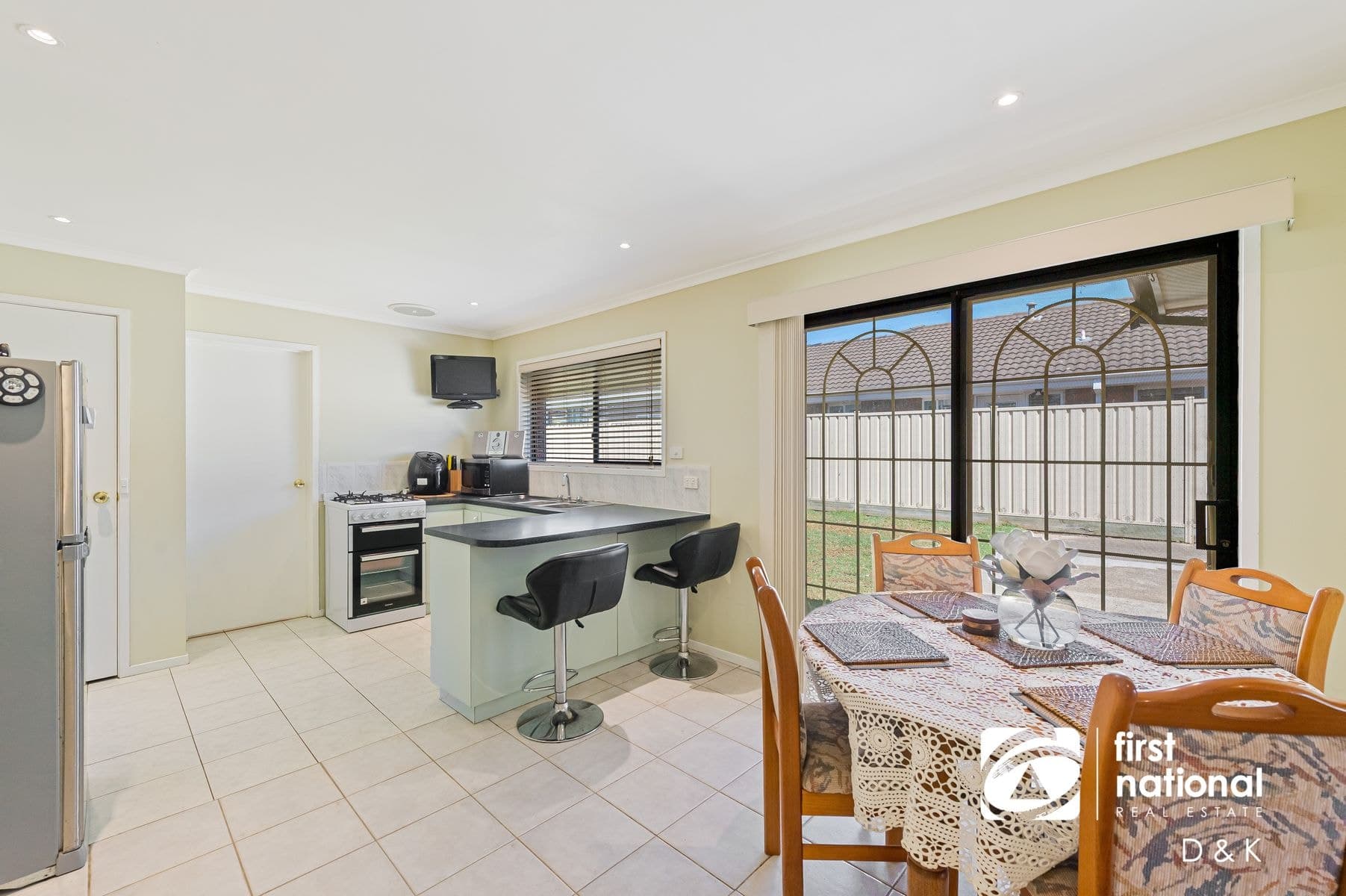 34 Manchester Drive, Sydenham VIC 3037, Sydenham - Thumbnail 8