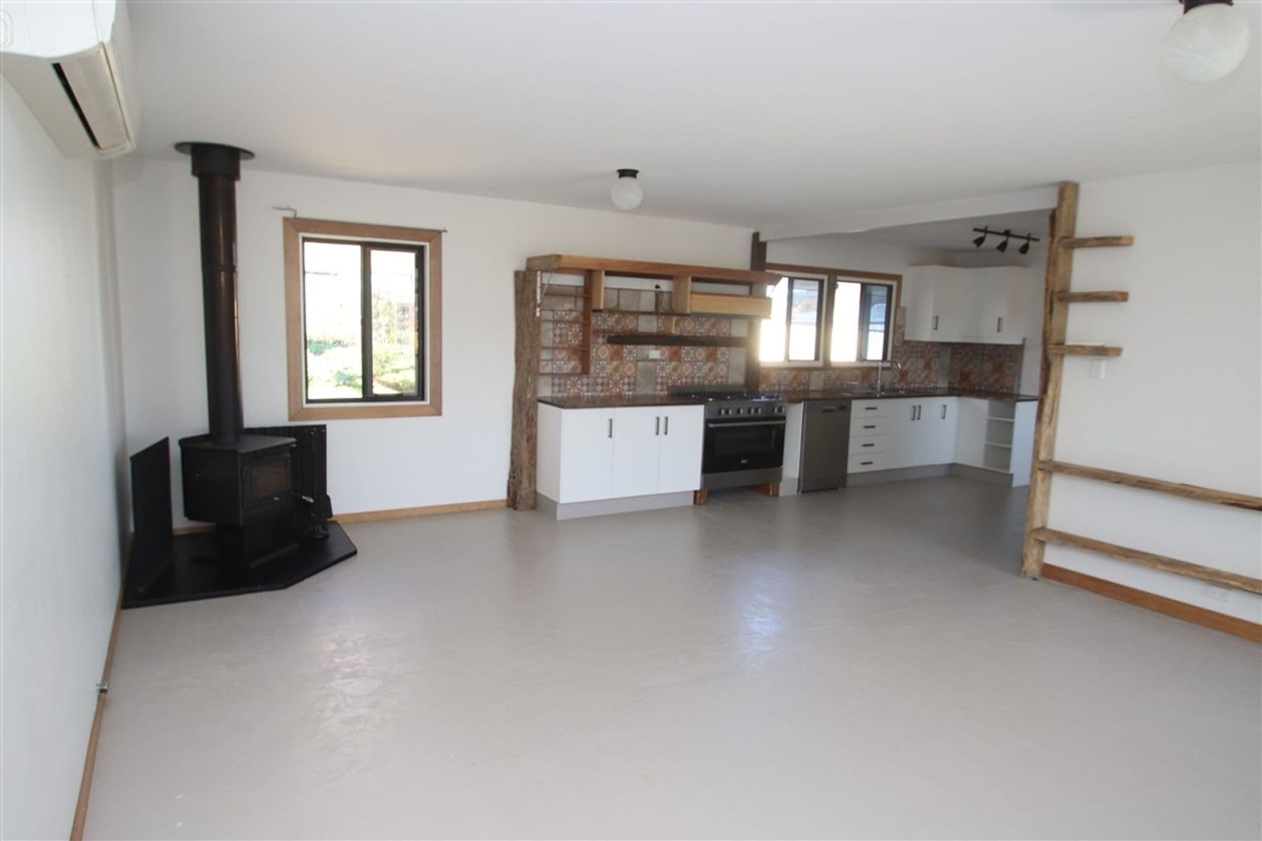 238 Bulwer Street, Tenterfield NSW 2372, Tenterfield - Thumbnail 4