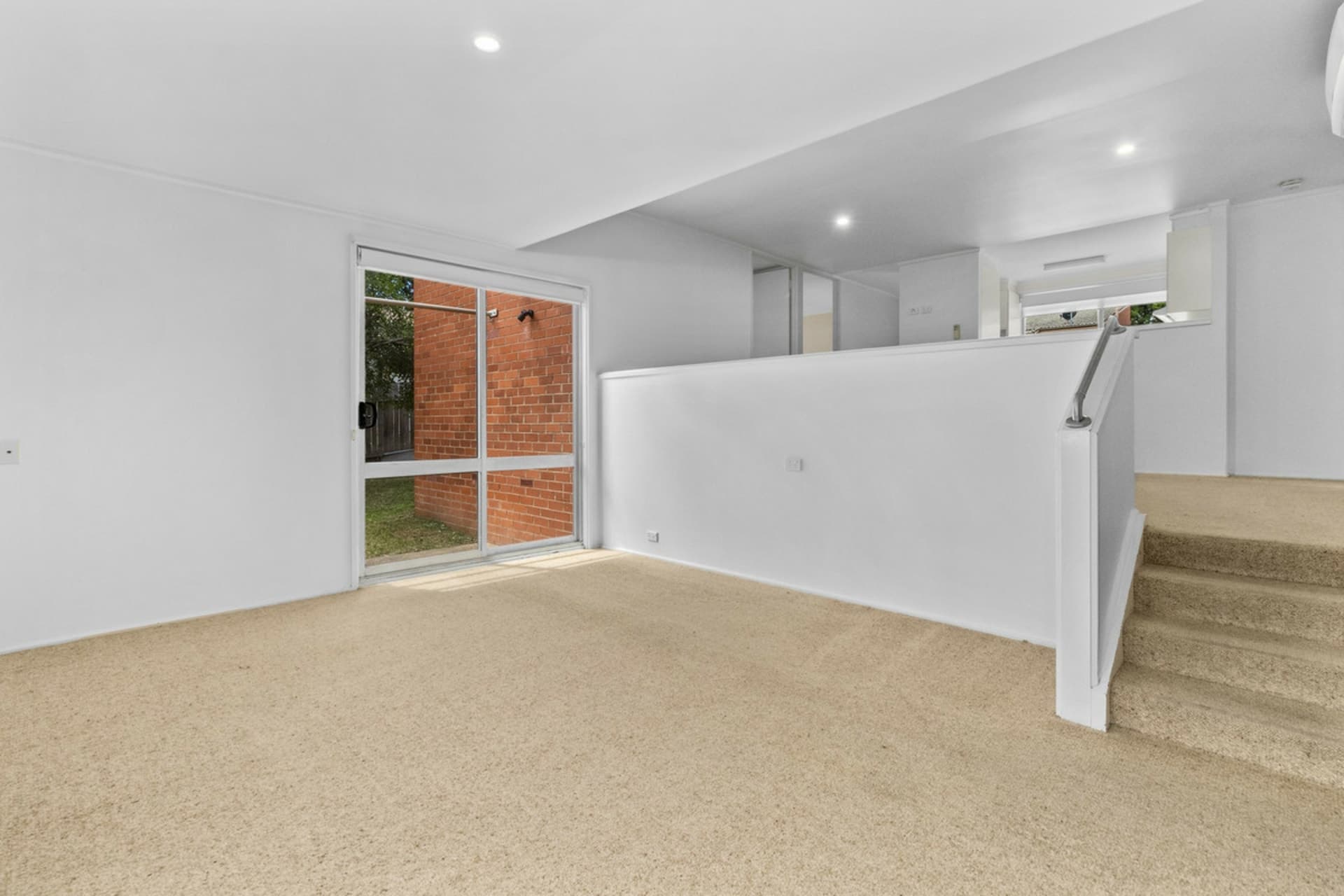 269 Wheeler Crescent, Wanniassa, Wanniassa - Thumbnail 2