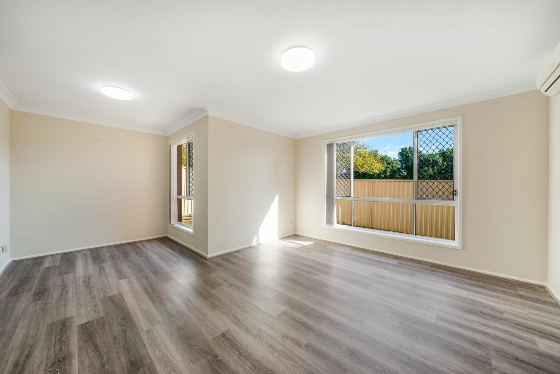 1A Vlatko Drive, West Hoxton, West Hoxton - Thumbnail 2