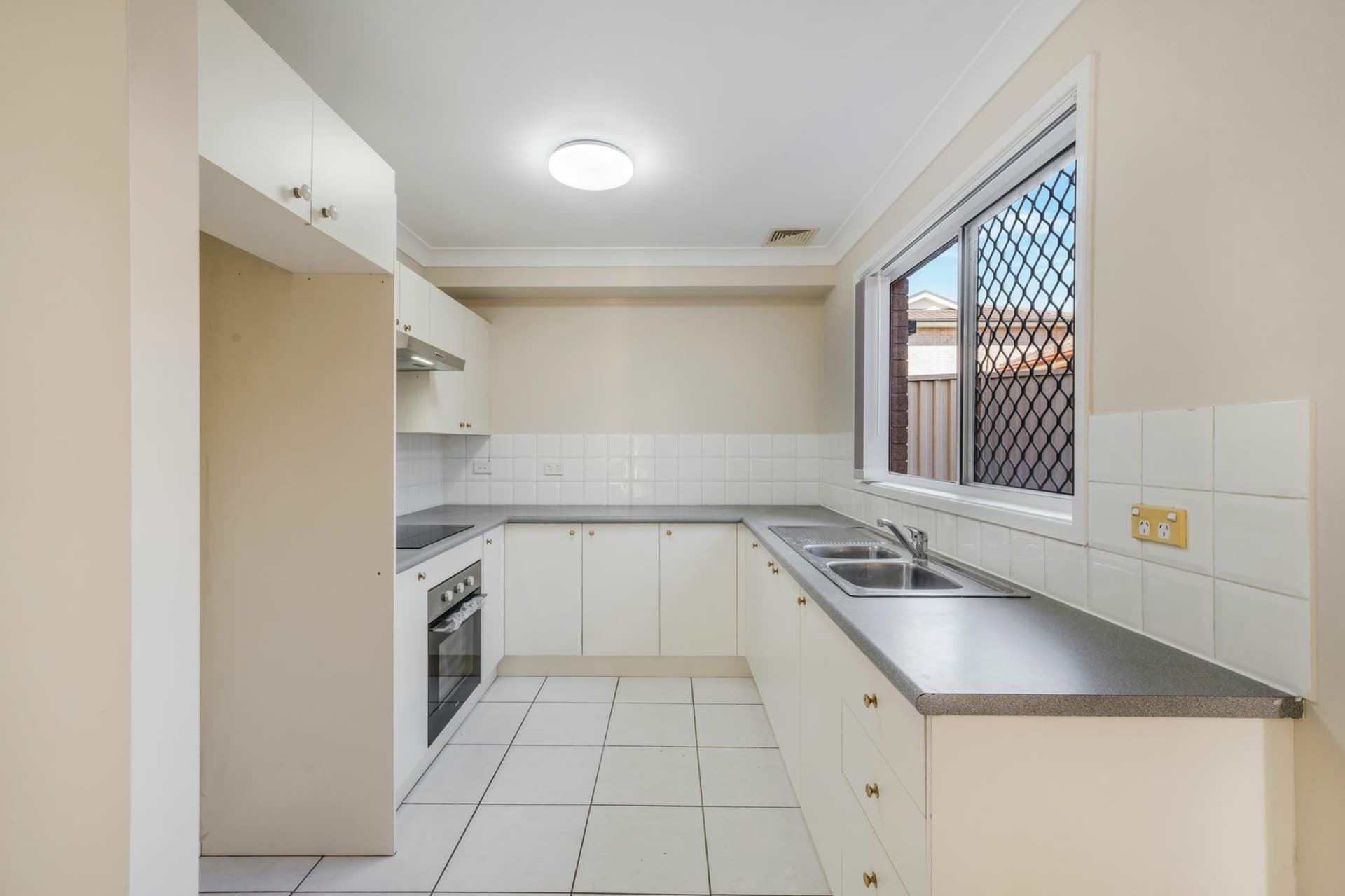 1A Vlatko Drive, West Hoxton, West Hoxton - Thumbnail 6
