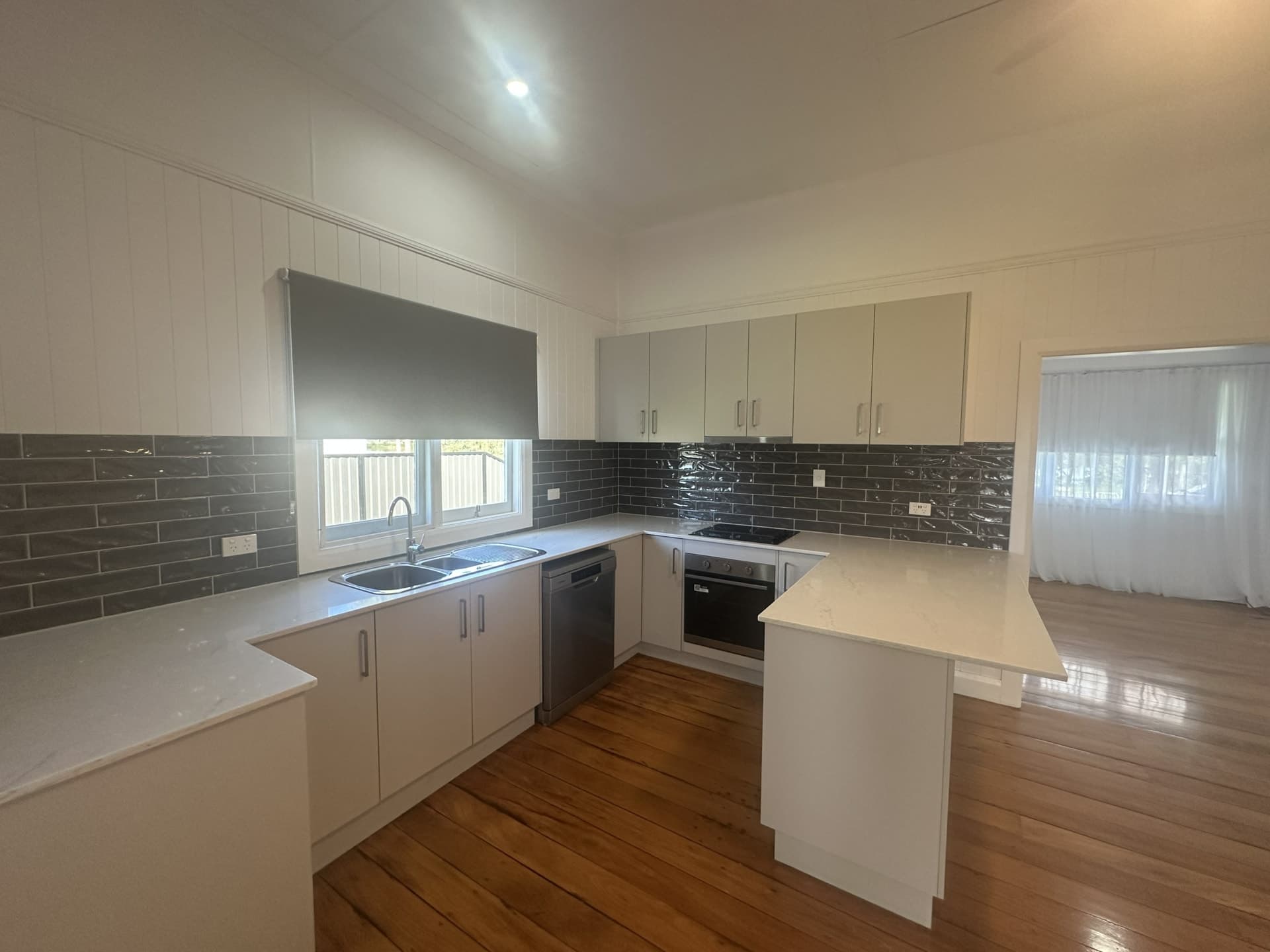 74 Bank Street, Woodburn, Woodburn - Thumbnail 3