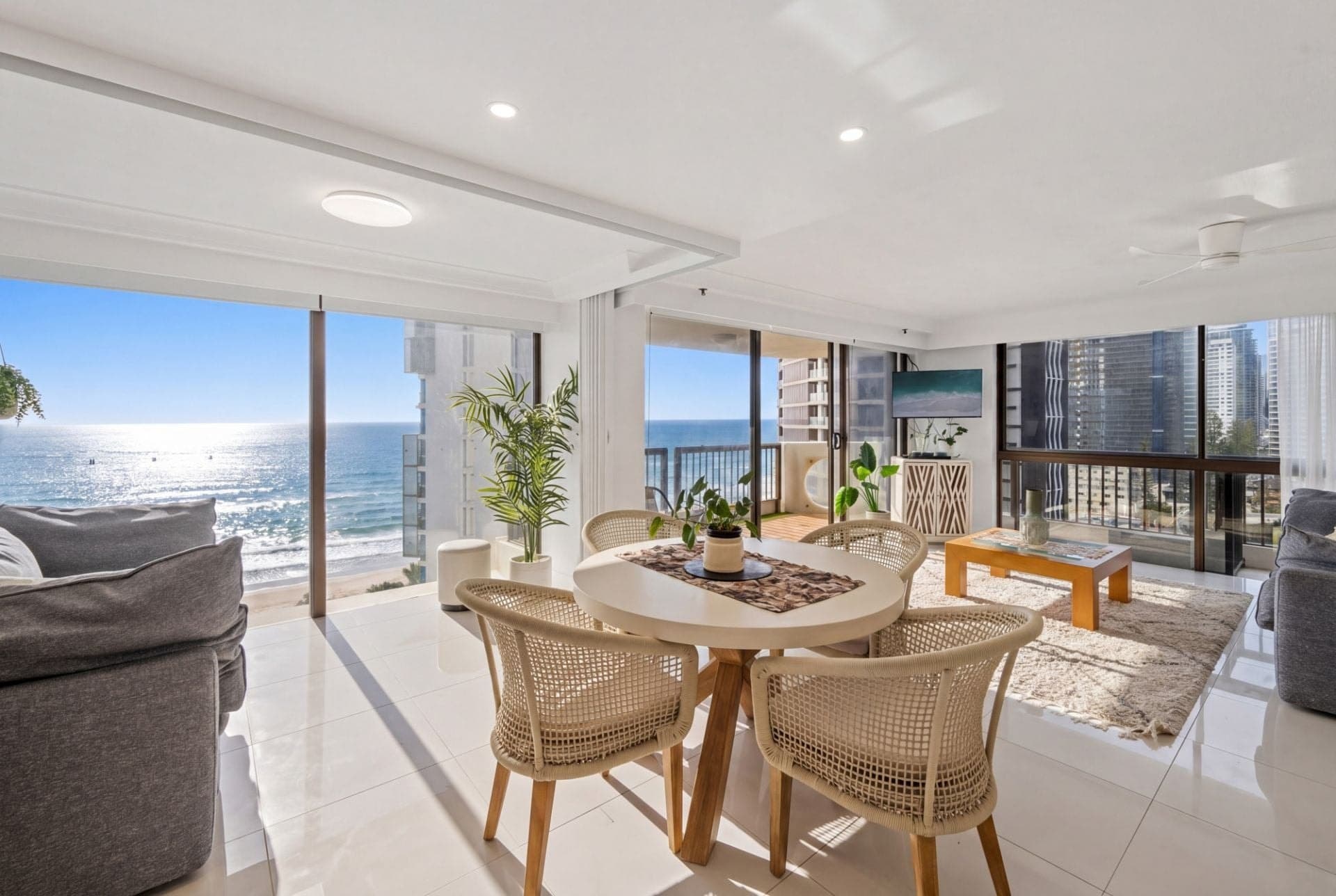 1104/28 Northcliffe Terrace, Surfers Paradise - Thumbnail 2