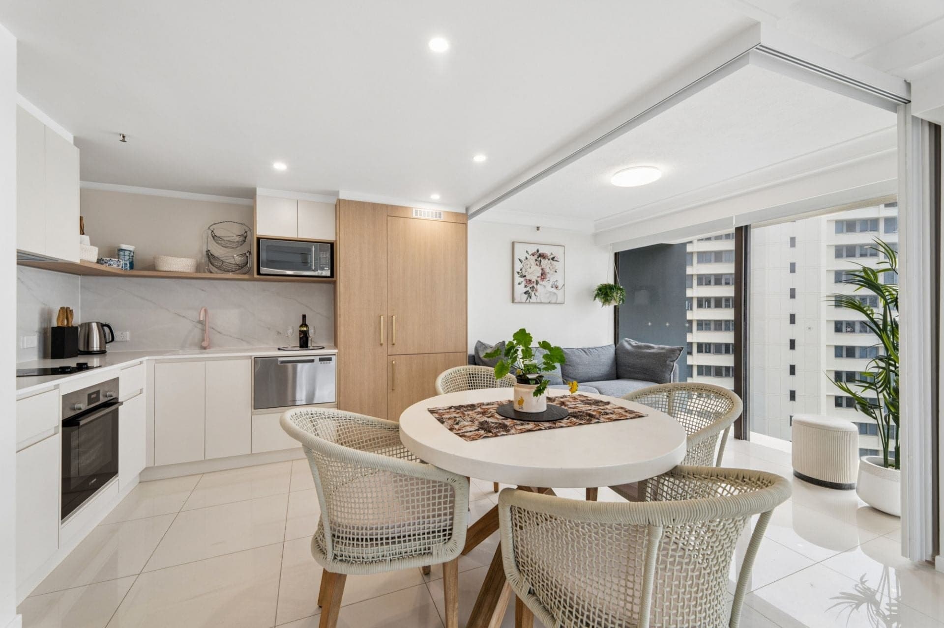 1104/28 Northcliffe Terrace, Surfers Paradise - Thumbnail 7