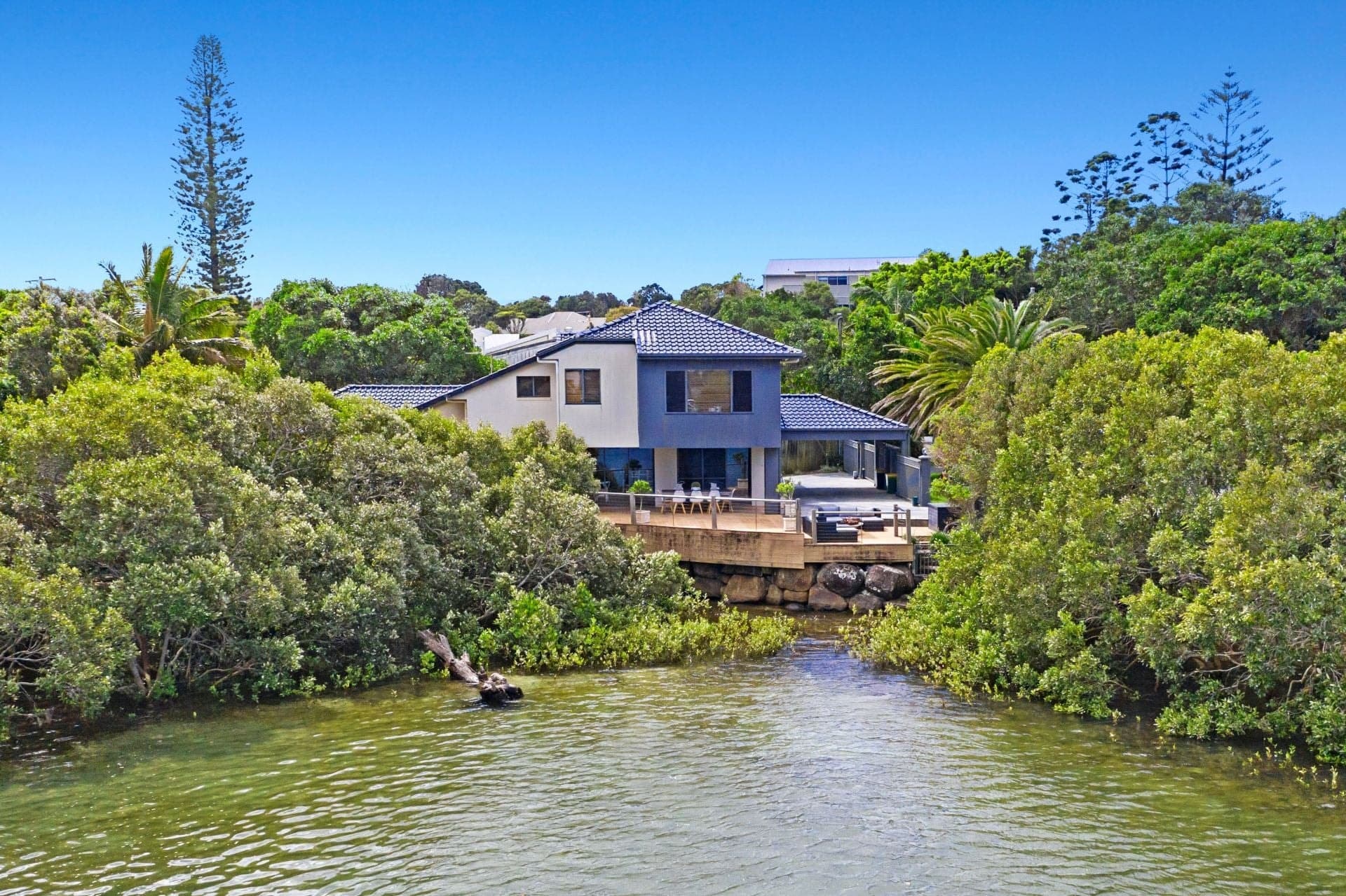 9 Peninsula Street, Hastings Point - Thumbnail 2