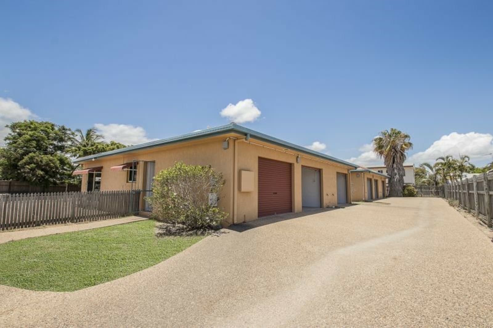 4/78 Twelfth Avenue, RAILWAY ESTATE, Railway Estate - Image 1