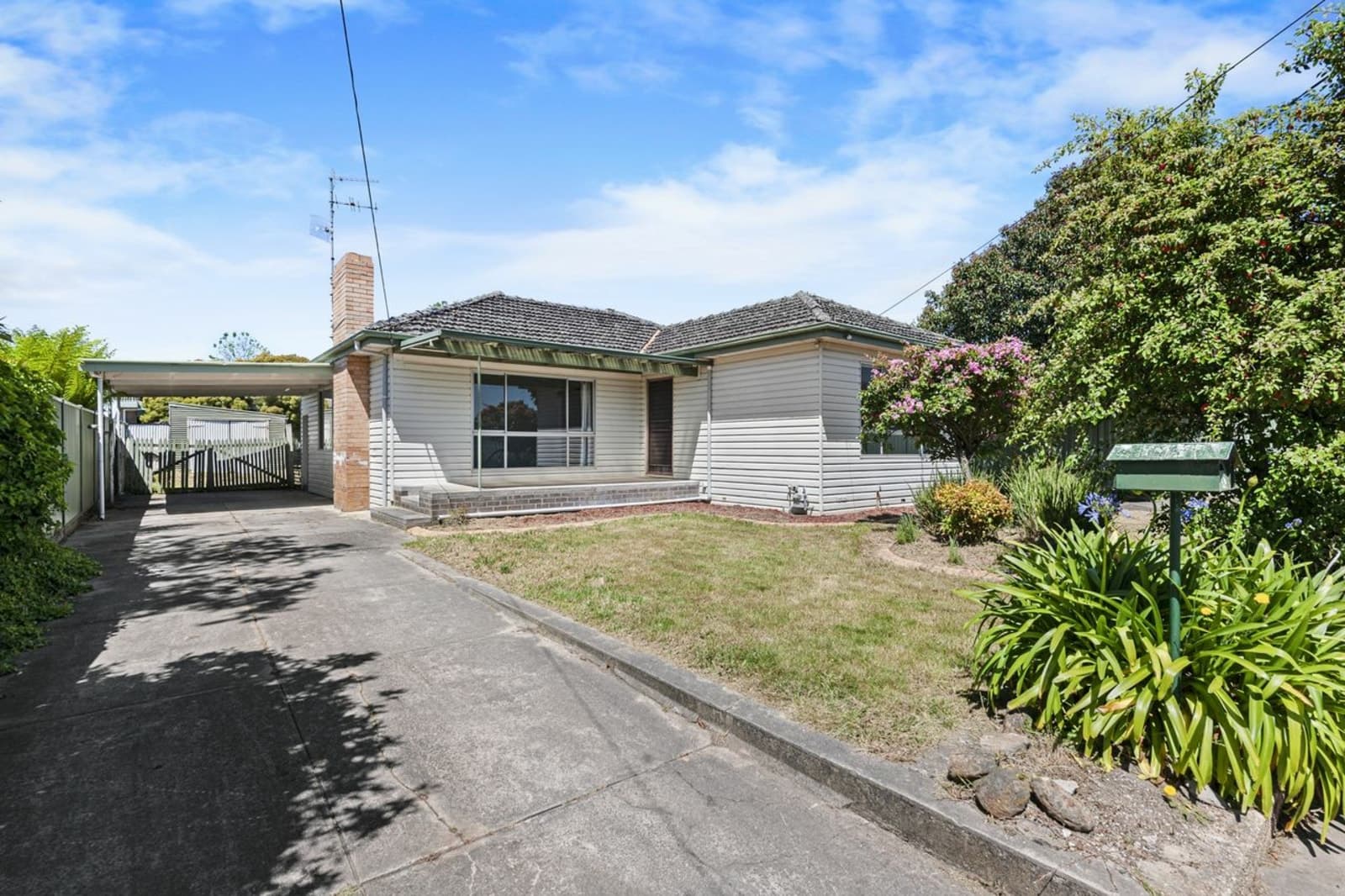 17 Elinand Street, WENDOUREE, Wendouree - Image 1
