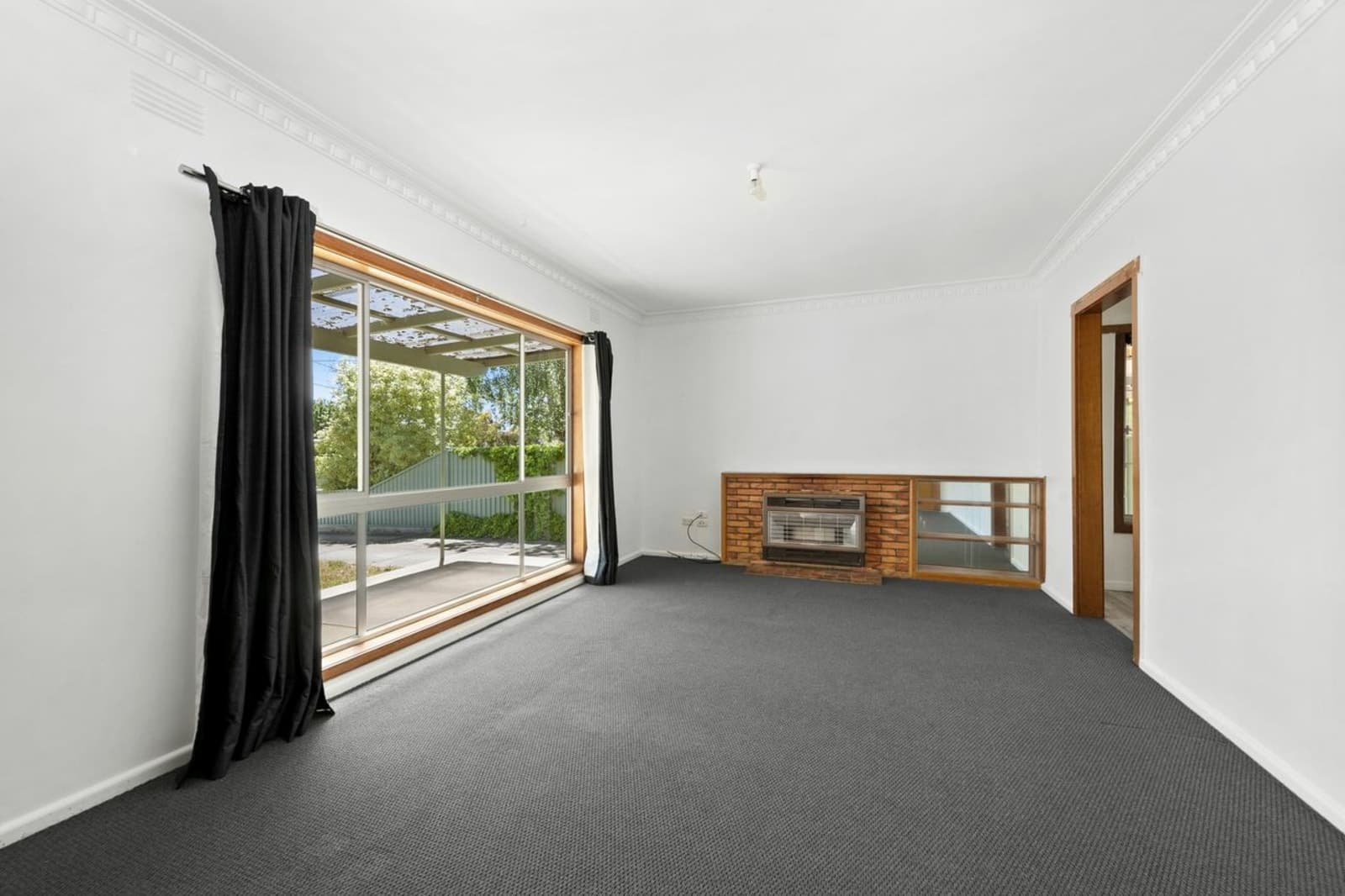17 Elinand Street, WENDOUREE, Wendouree - Thumbnail 5