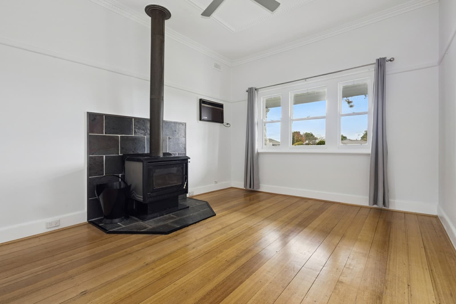 3 Cross Street, LONG GULLY, Long Gully - Thumbnail 4