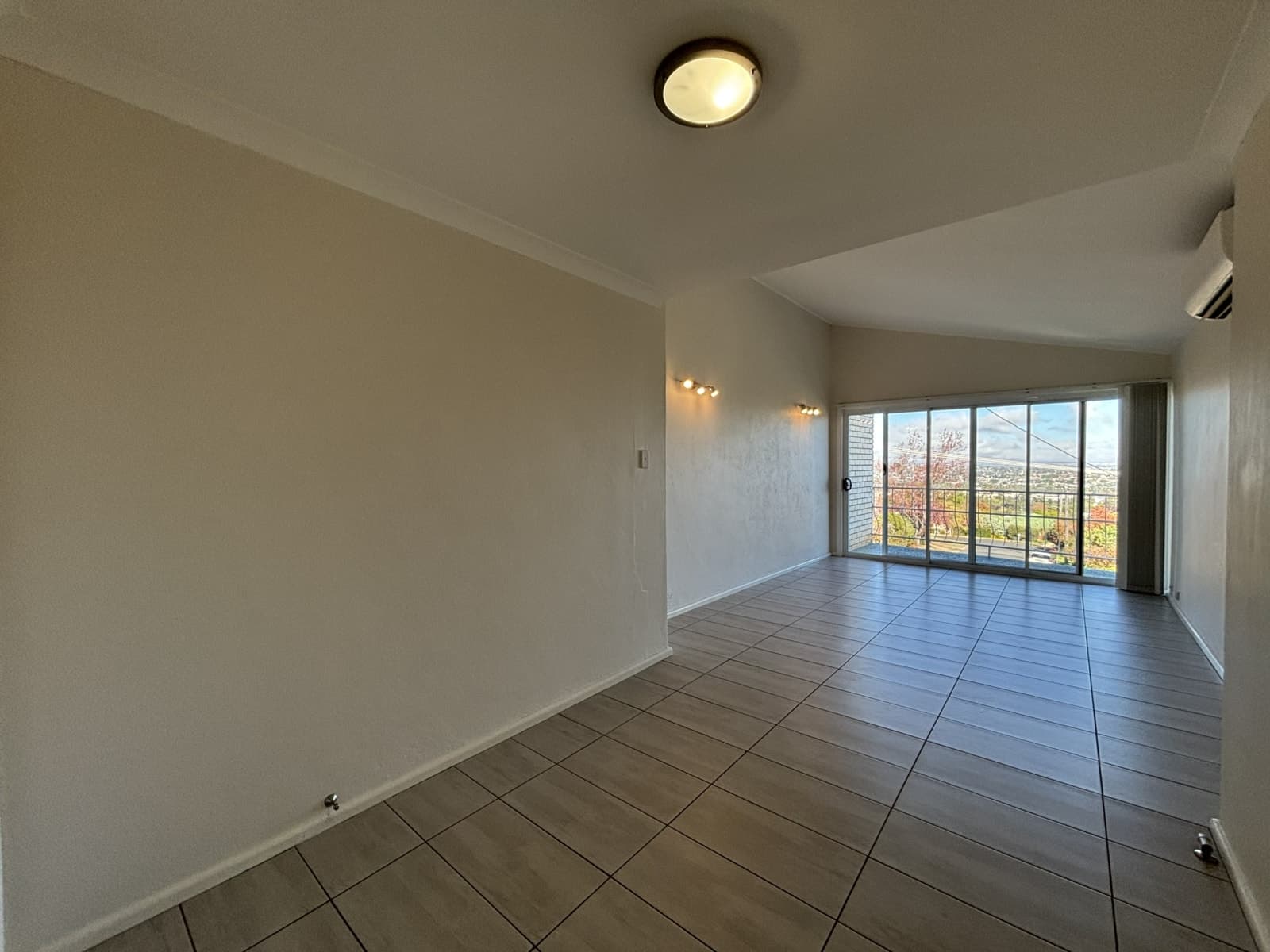 14 Nurraba Street, TAMWORTH, Tamworth - Thumbnail 2